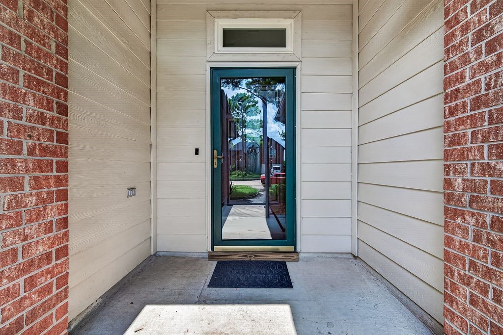 11814 Copperas Creek Drive Property Photo 6