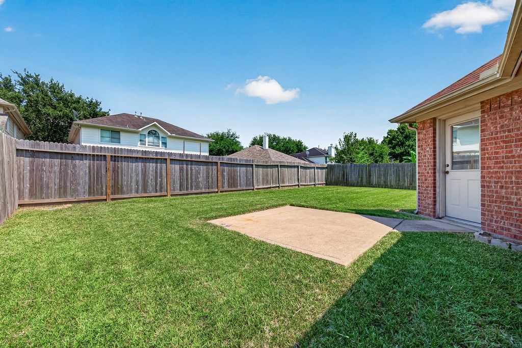 11814 Copperas Creek Drive Property Photo 32