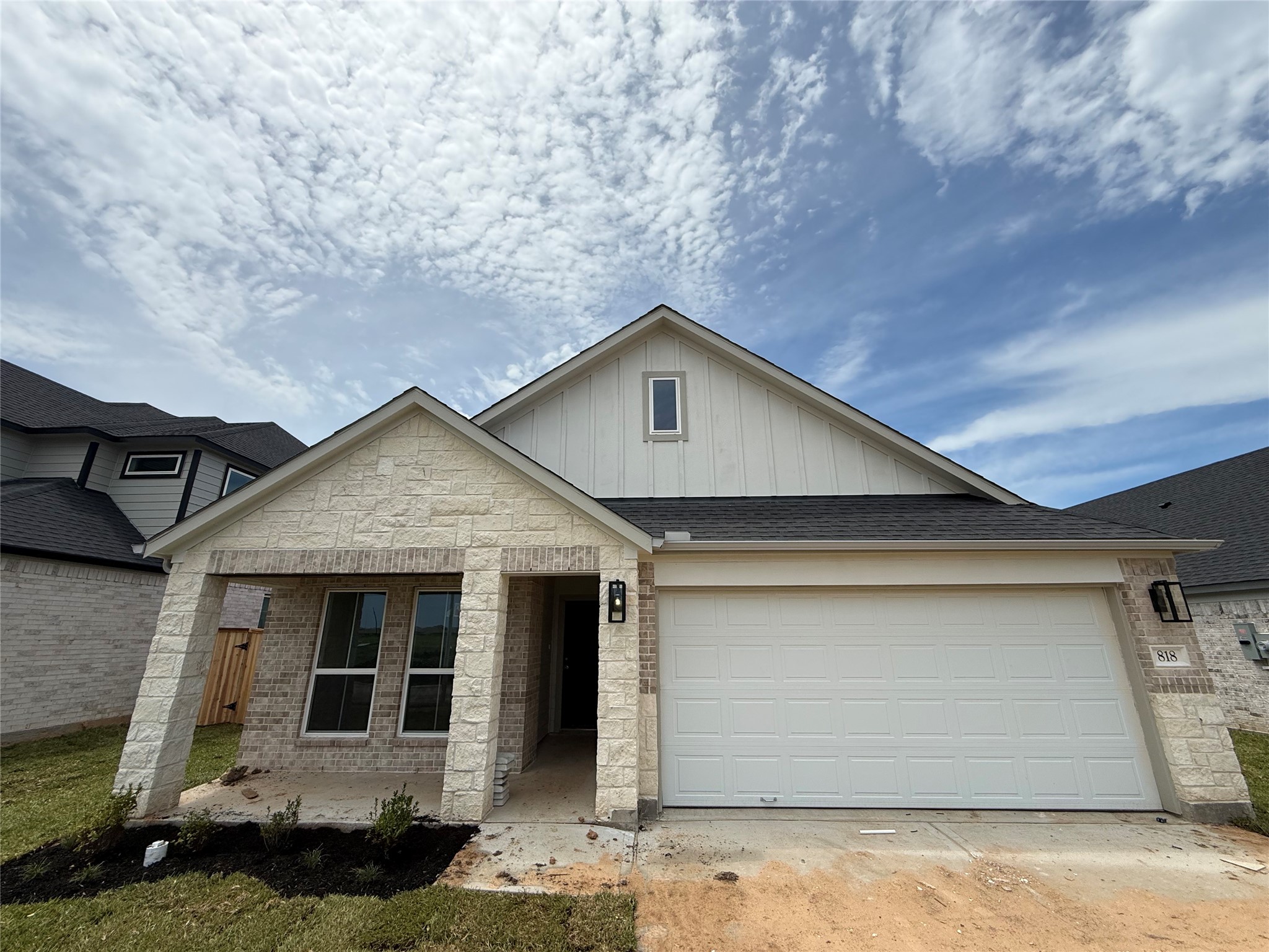 818 Orchard Vale Road Property Photo 1