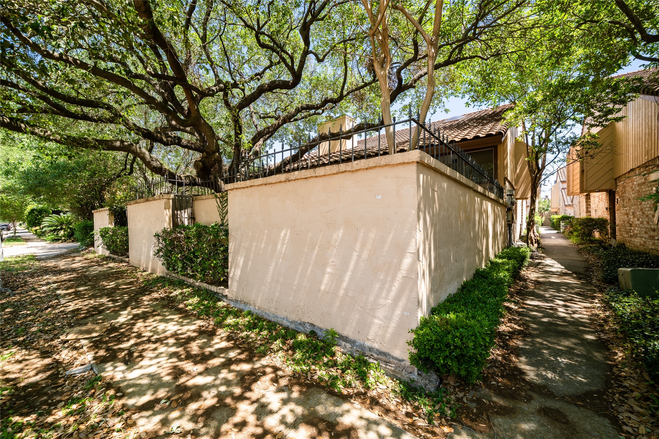 5918 San Felipe St Street 11 Property Photo 5