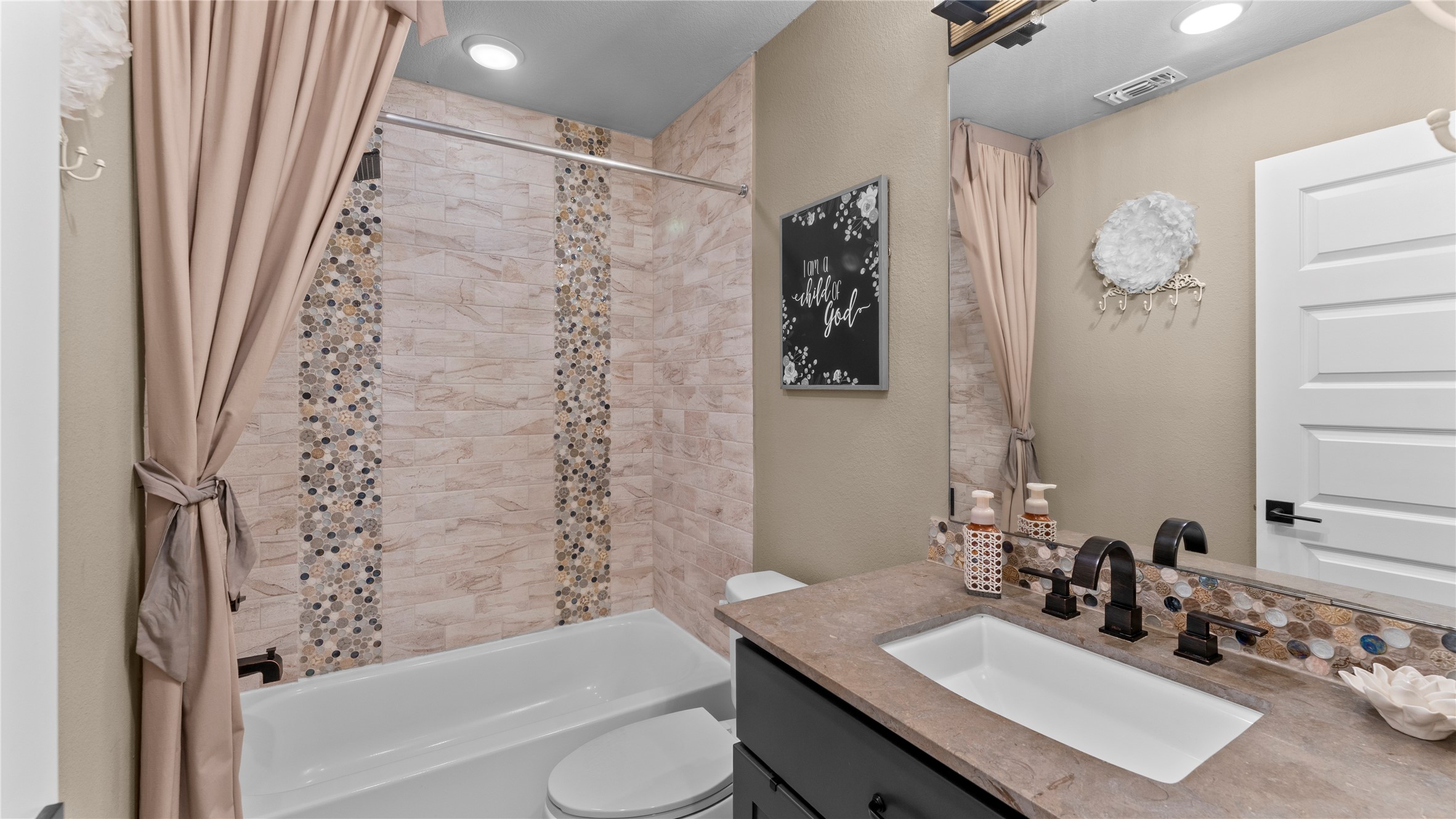 121 Hunter Hollow Place Property Photo 21