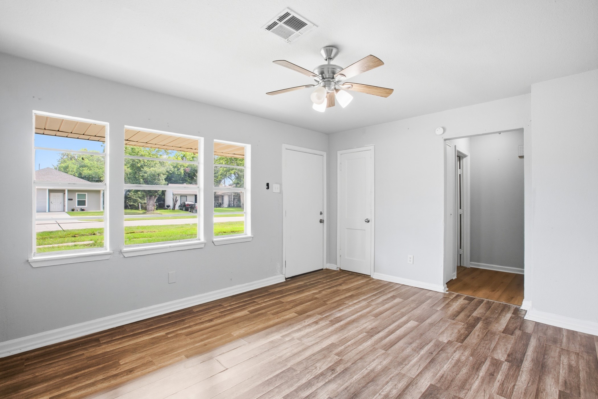 5326 Doulton Drive Property Photo 3