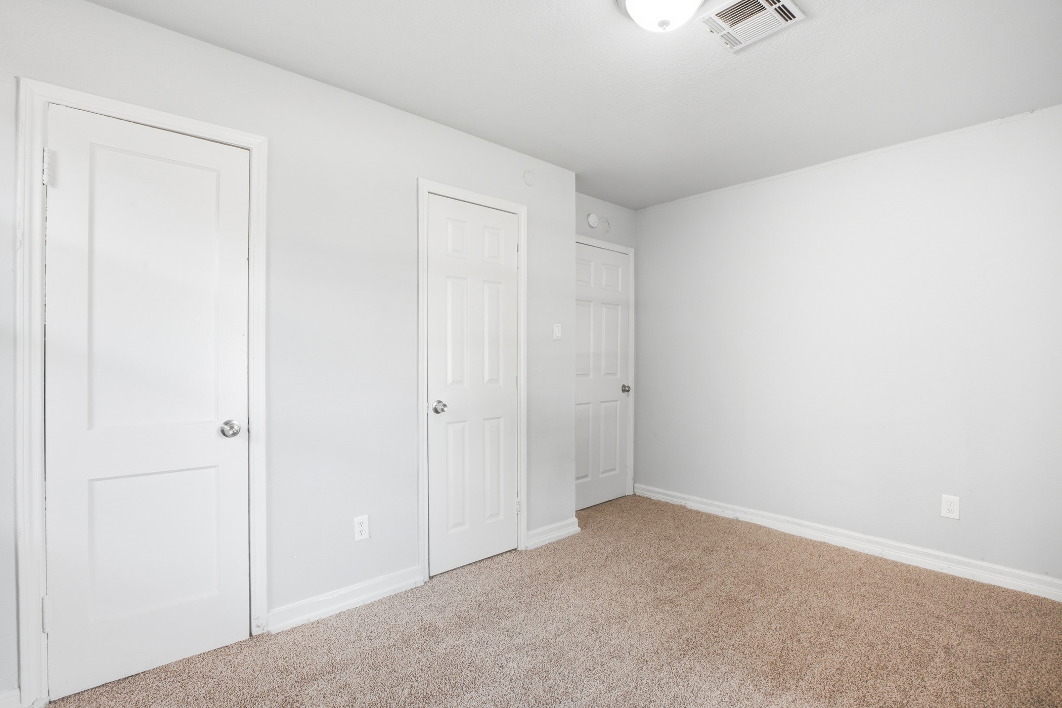 5326 Doulton Drive Property Photo 8