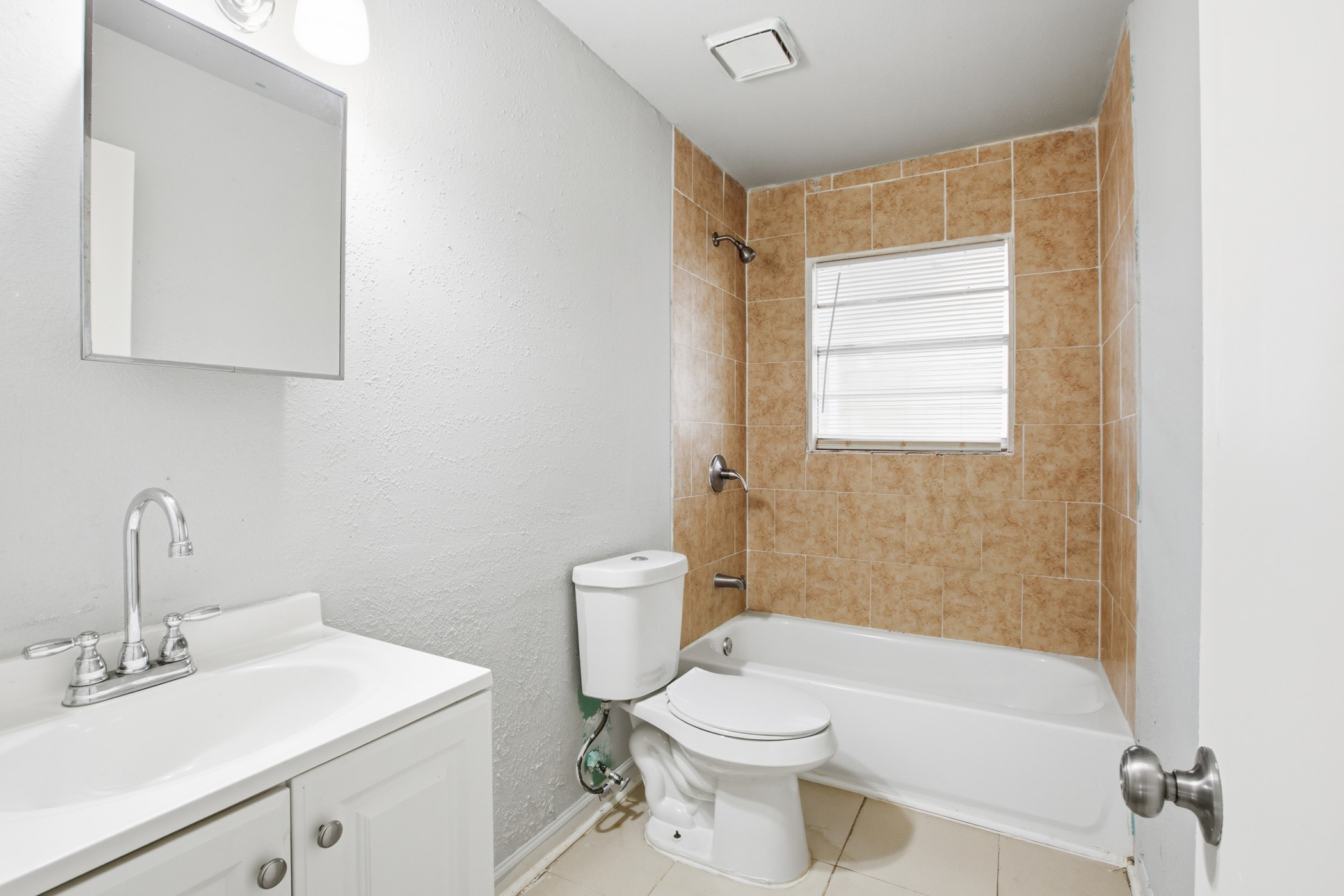 5326 Doulton Drive Property Photo 9