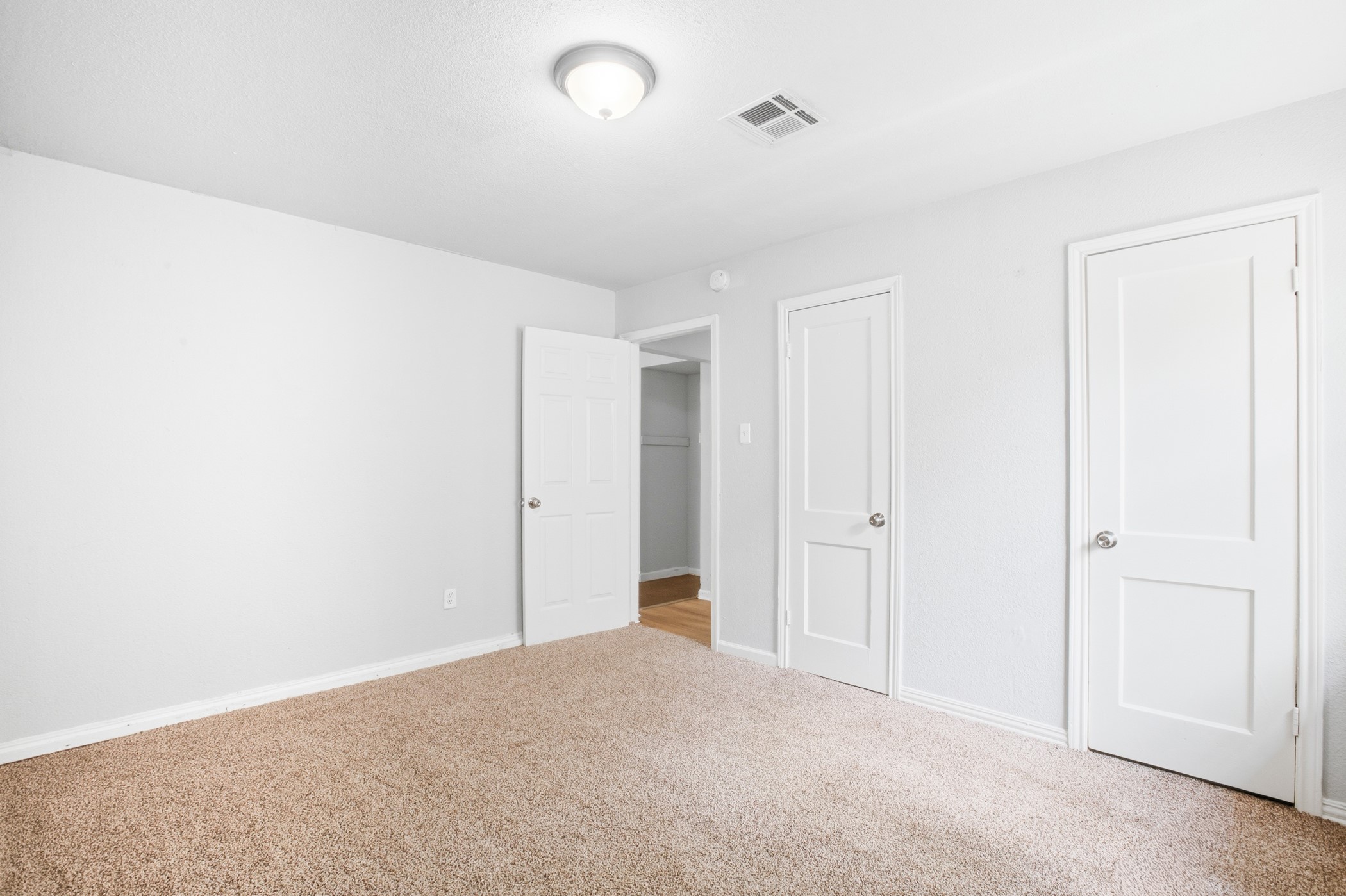 5326 Doulton Drive Property Photo 10