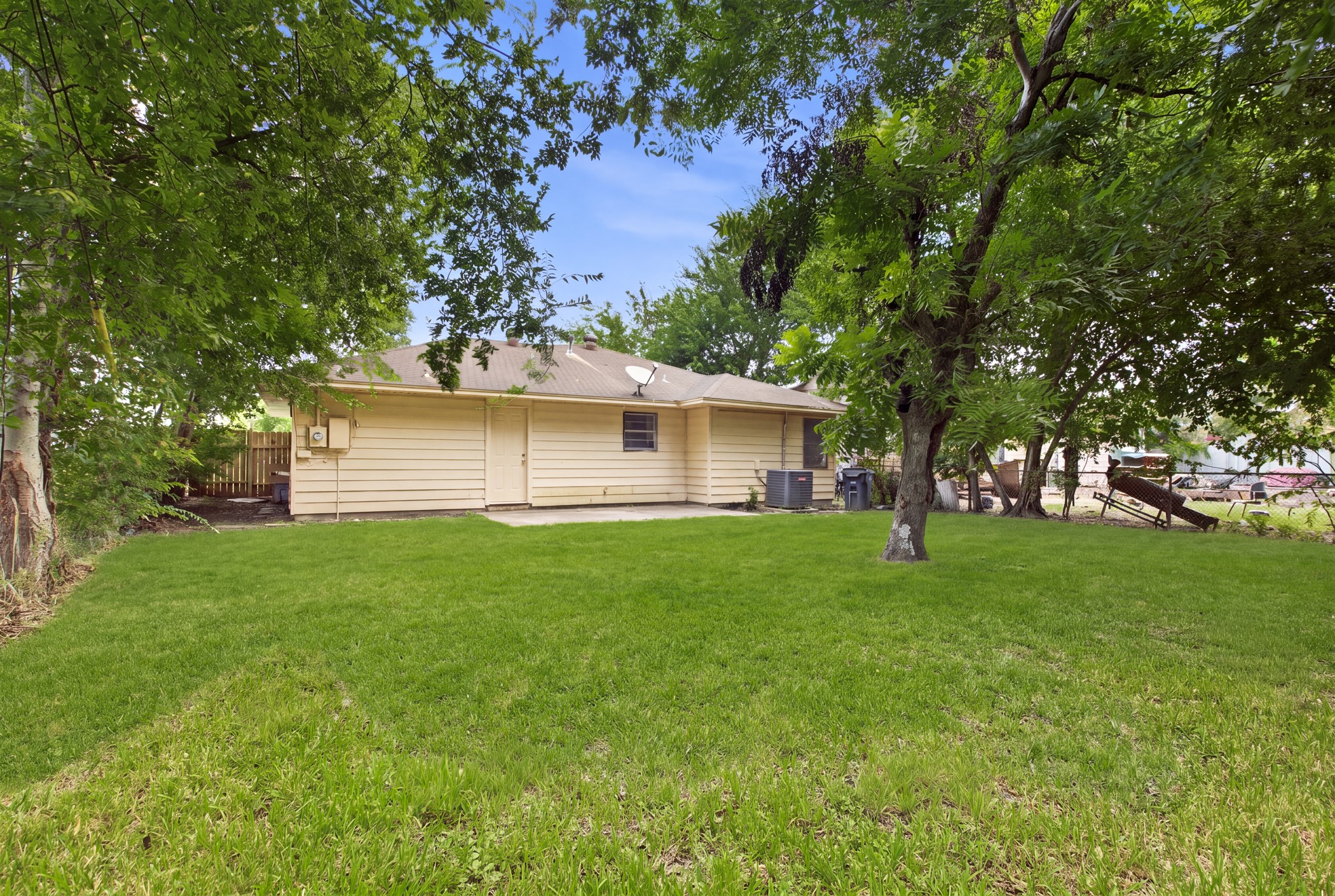 5326 Doulton Drive Property Photo 14