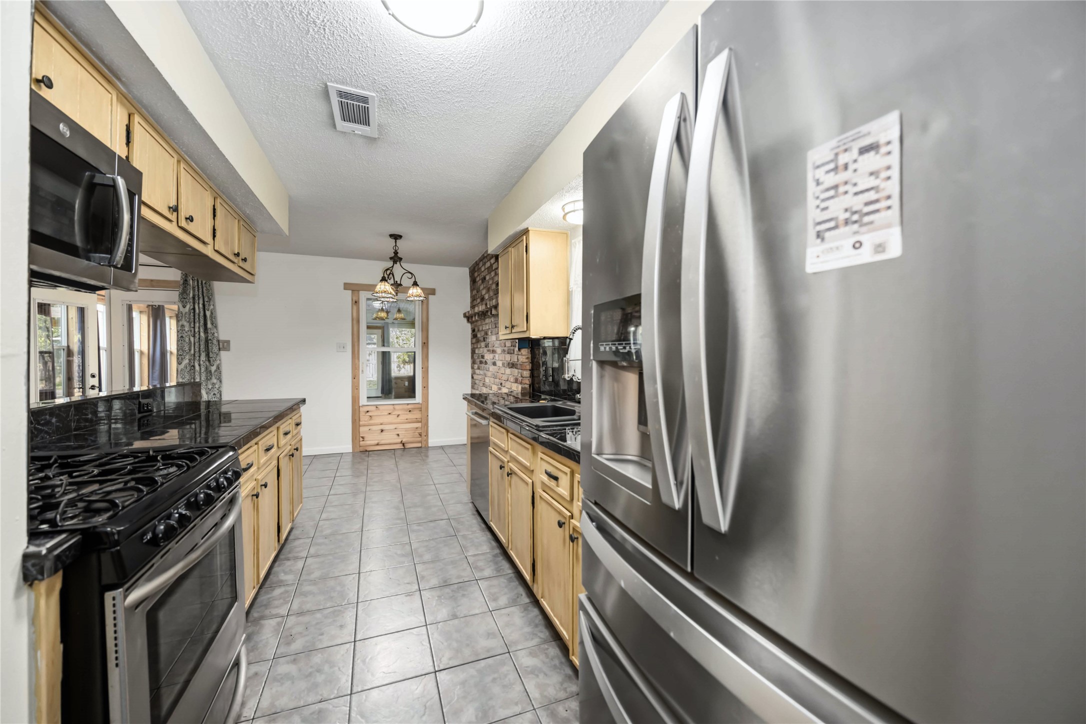 2506 Halbert Drive Property Photo 12