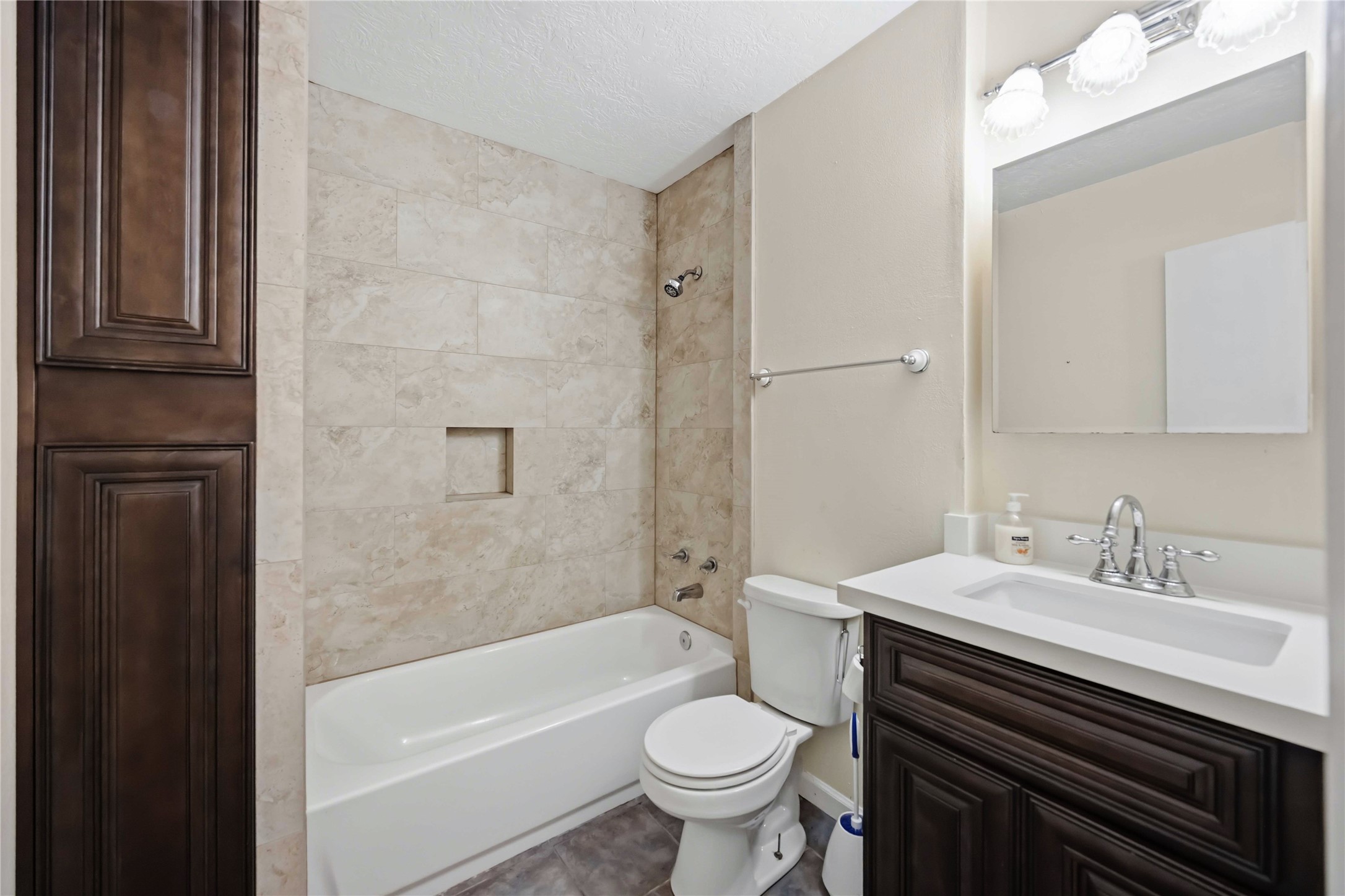 2506 Halbert Drive Property Photo 14