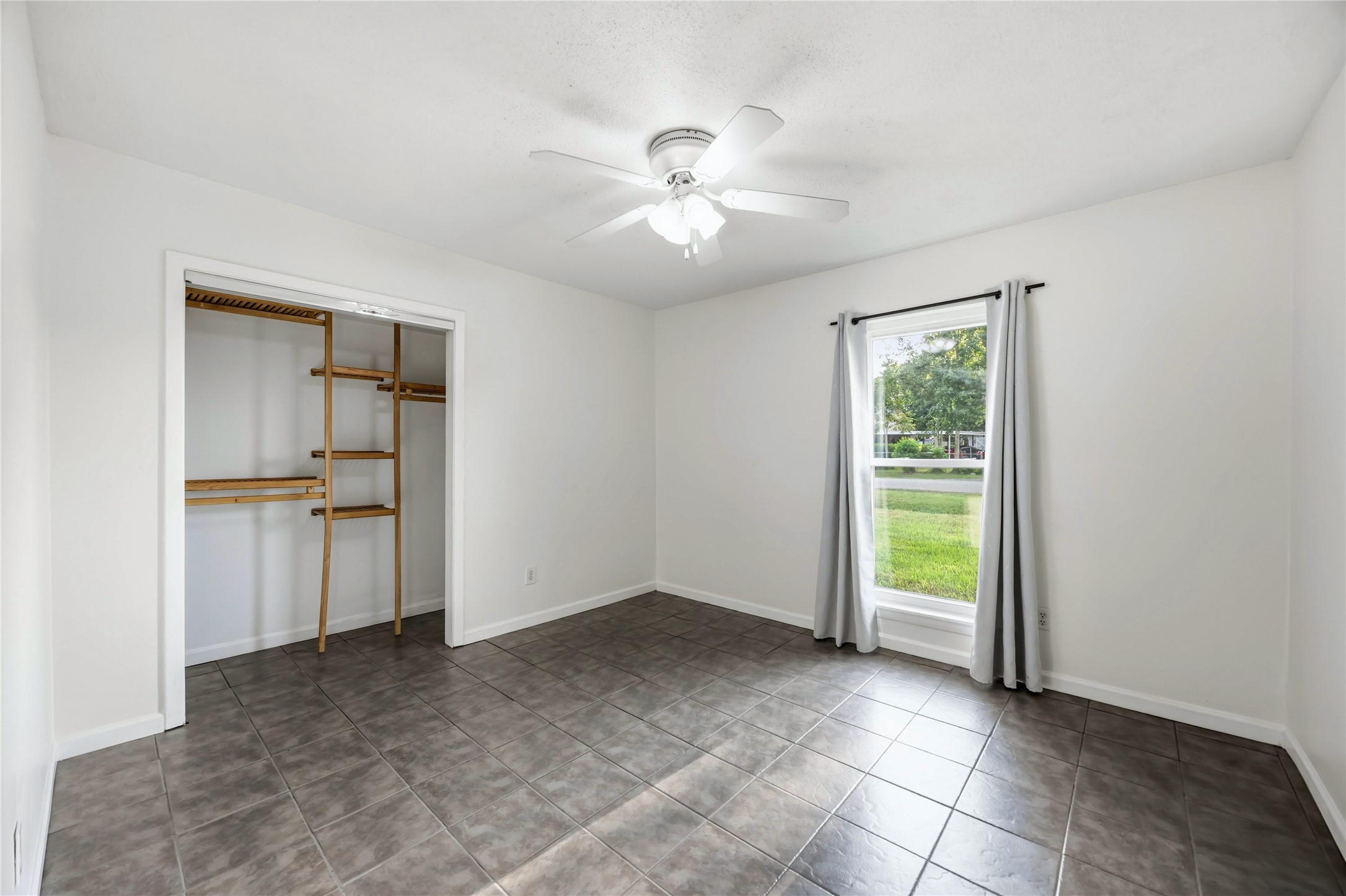 2506 Halbert Drive Property Photo 16