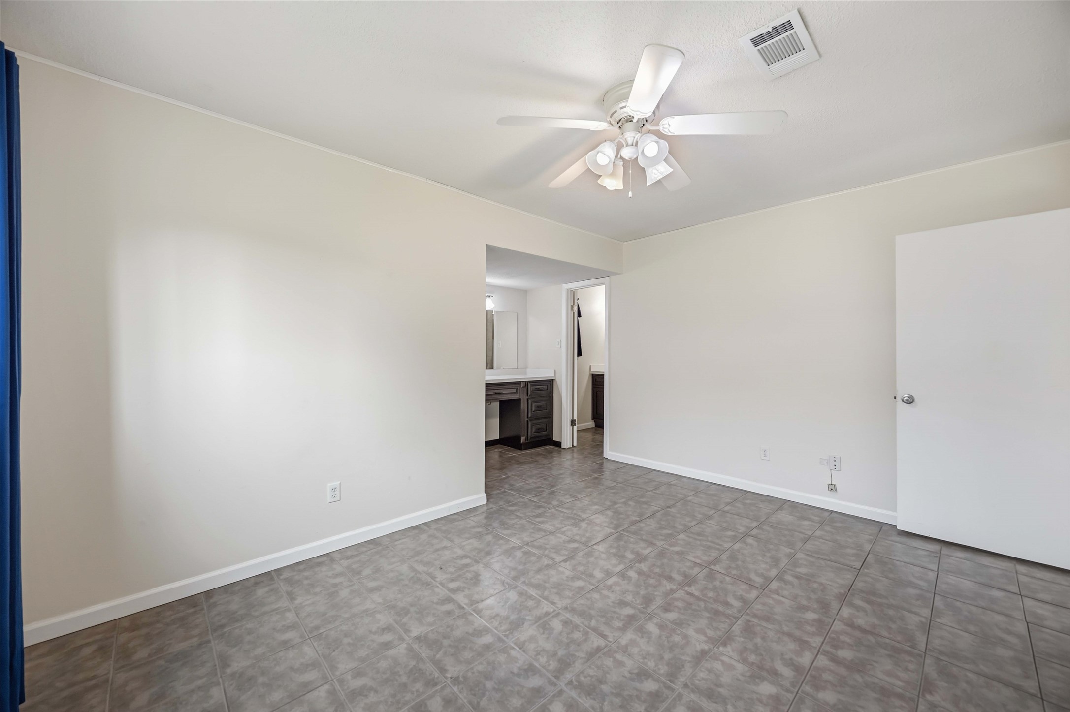 2506 Halbert Drive Property Photo 20
