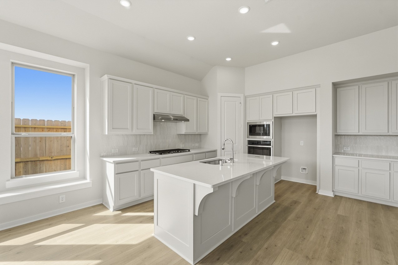 12227 Hudson Drive Property Photo 6