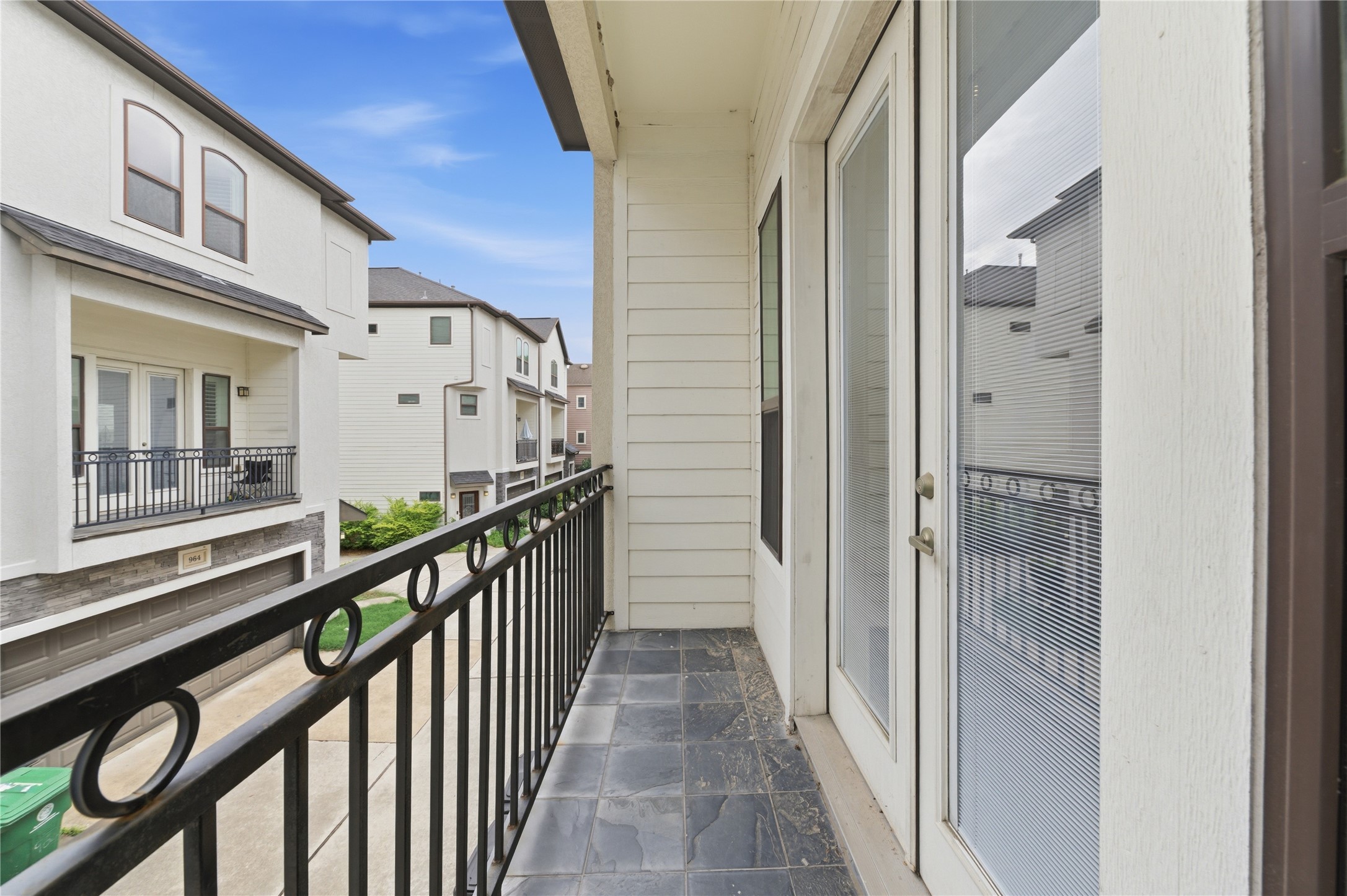 960 W 24th Street Property Photo 14