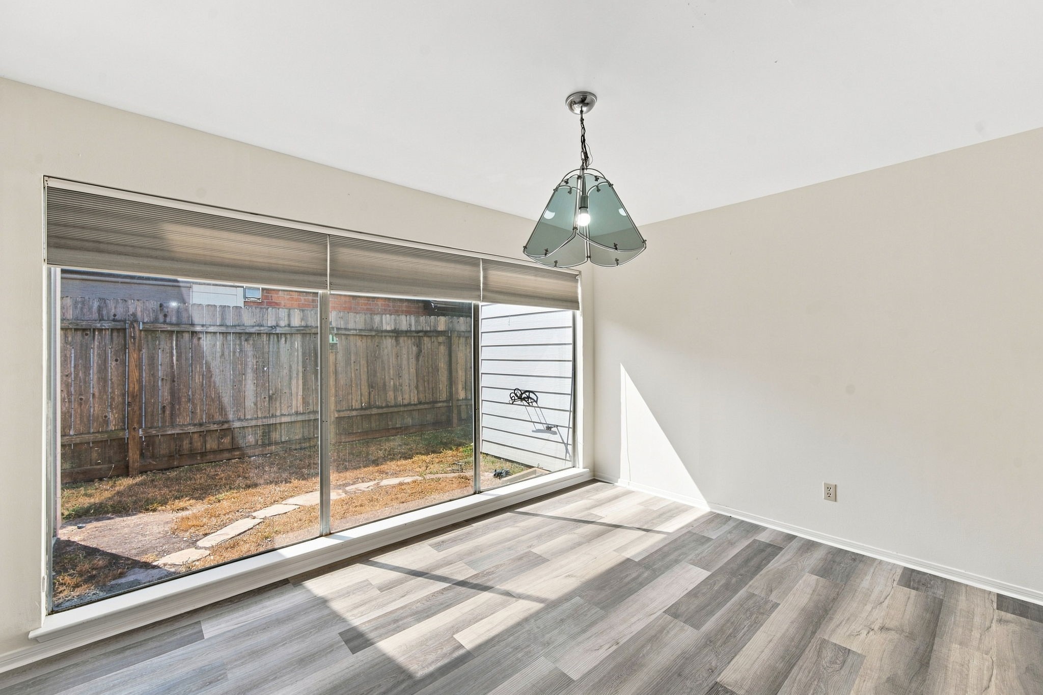 14815 Inverrary Drive Property Photo 4
