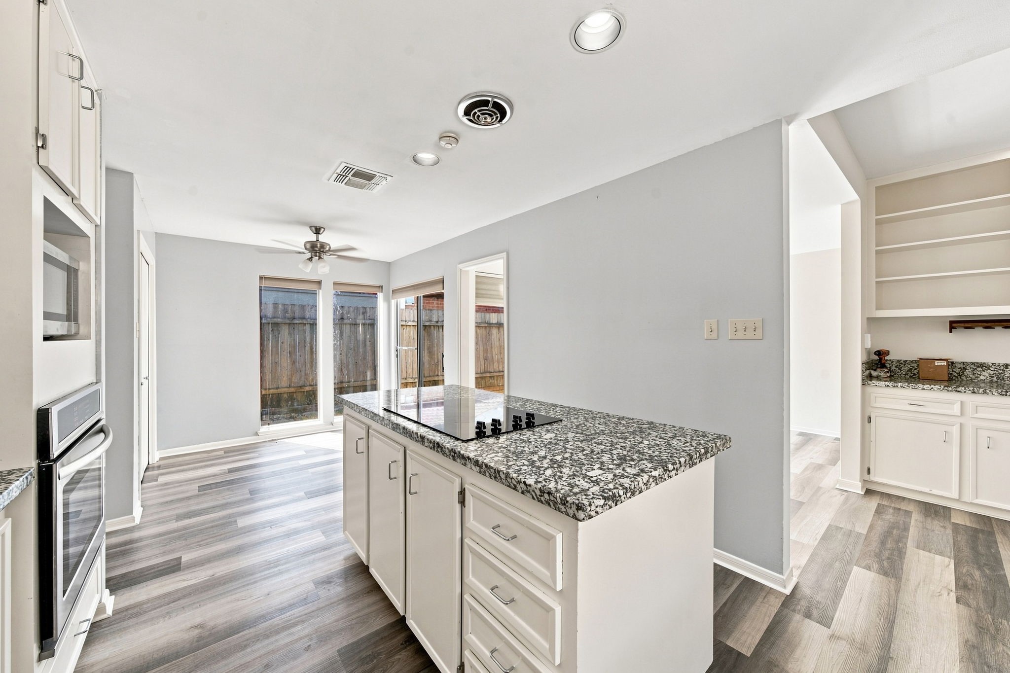 14815 Inverrary Drive Property Photo 6