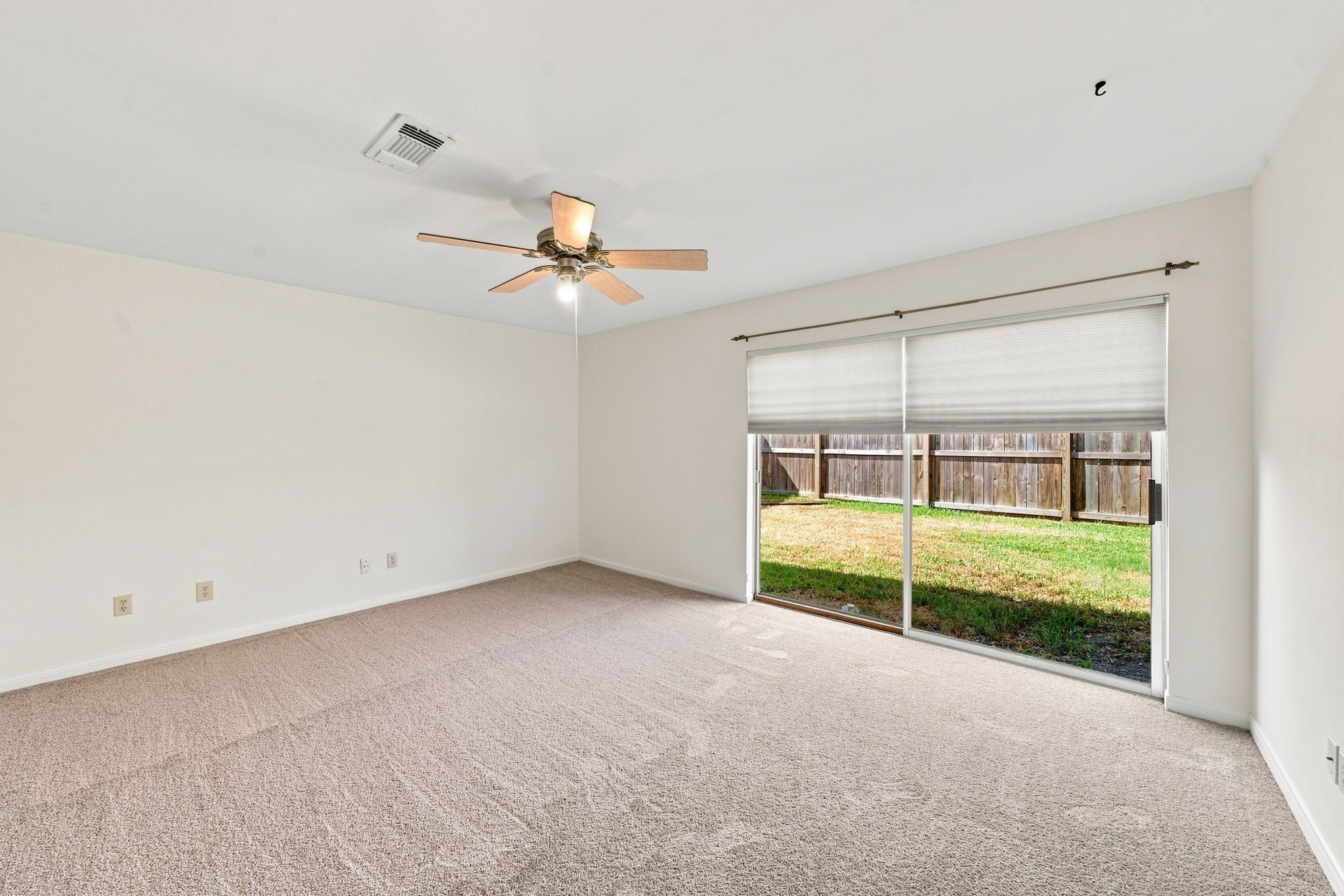 14815 Inverrary Drive Property Photo 8