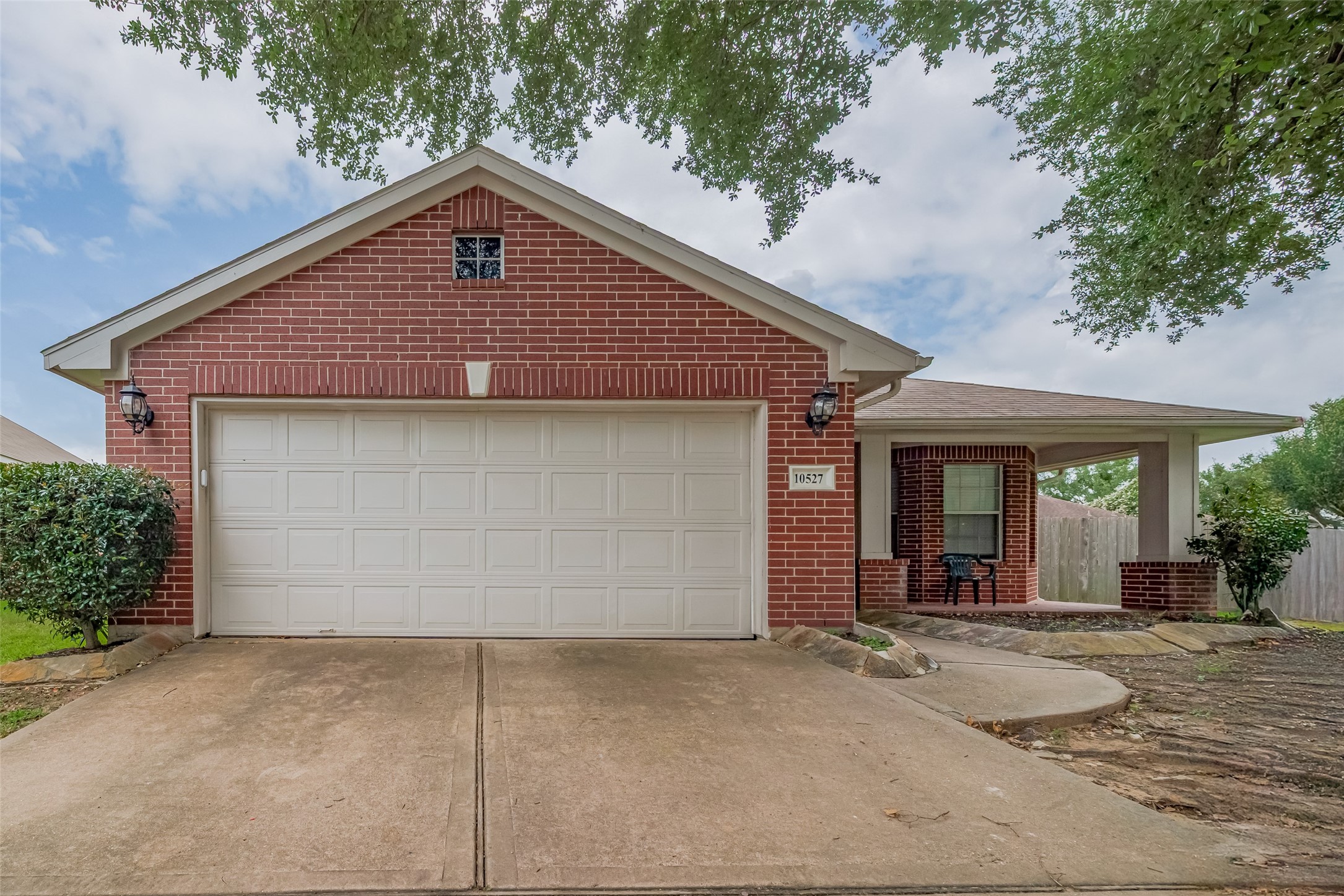 10527 Friars Hill Property Photo