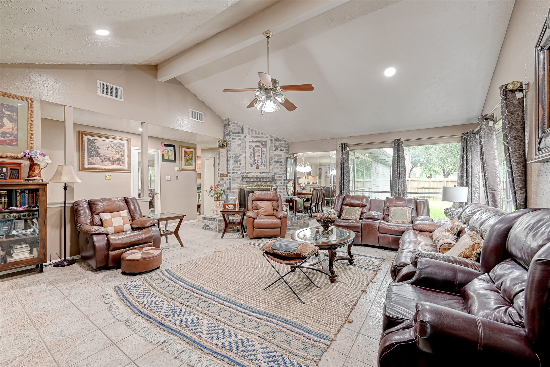 7635 Loro Linda Drive Property Photo 10