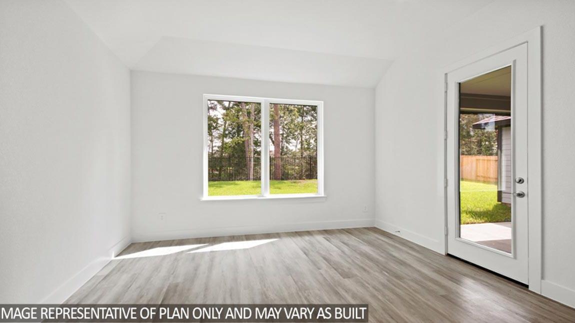 15211 Riverside Drive Property Photo 4