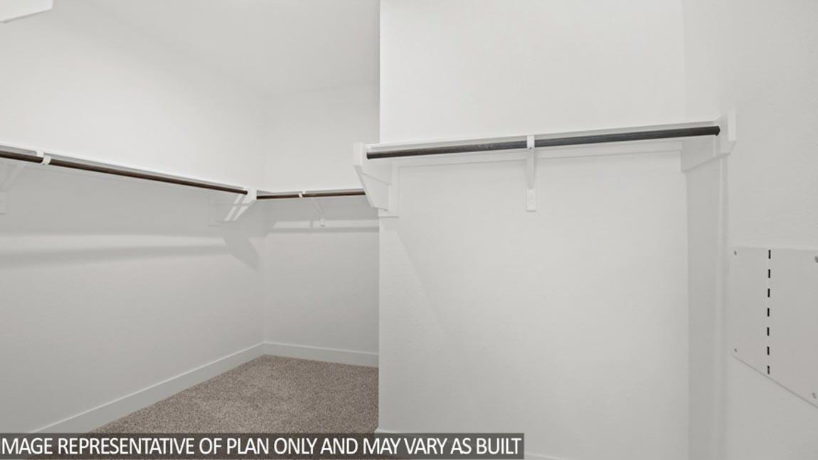 15211 Riverside Drive Property Photo 9