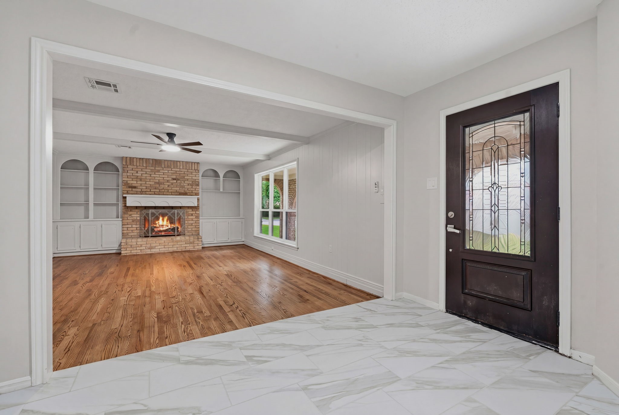 8122 Oak Moss Drive Property Photo 8