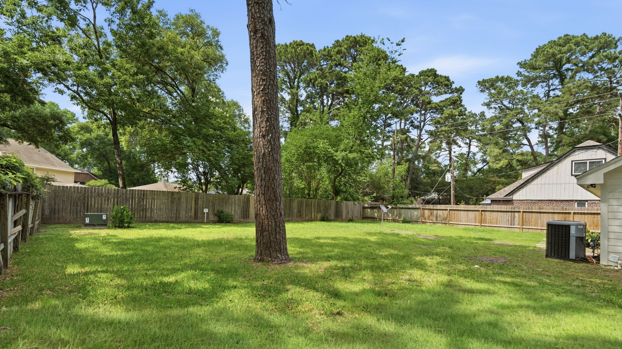 8122 Oak Moss Drive Property Photo 31