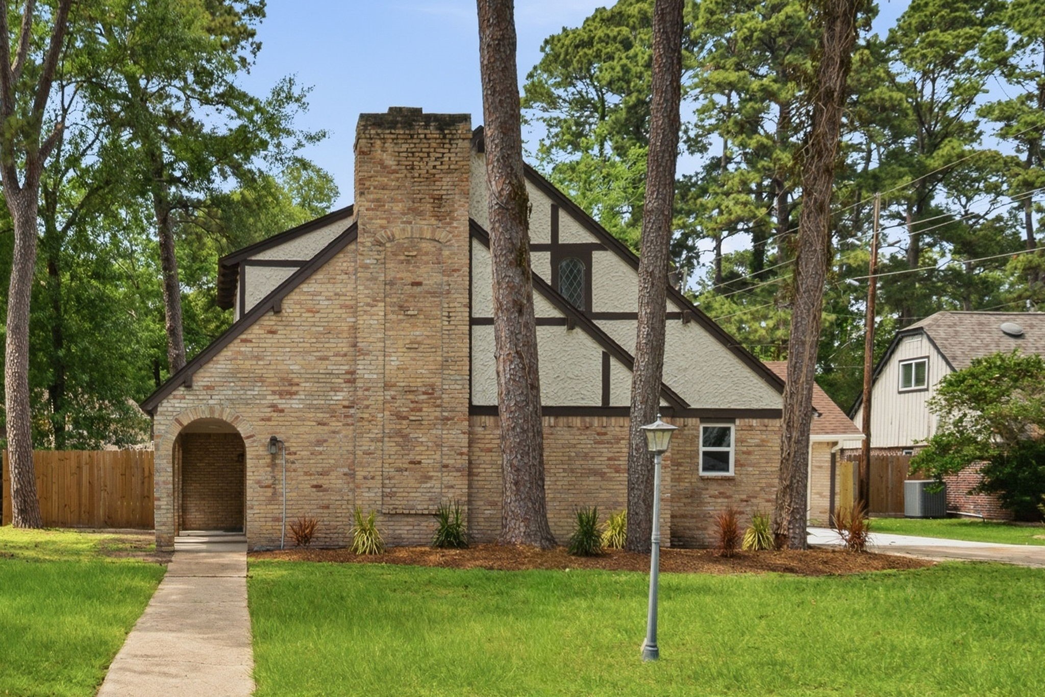 8122 Oak Moss Drive Property Photo 35