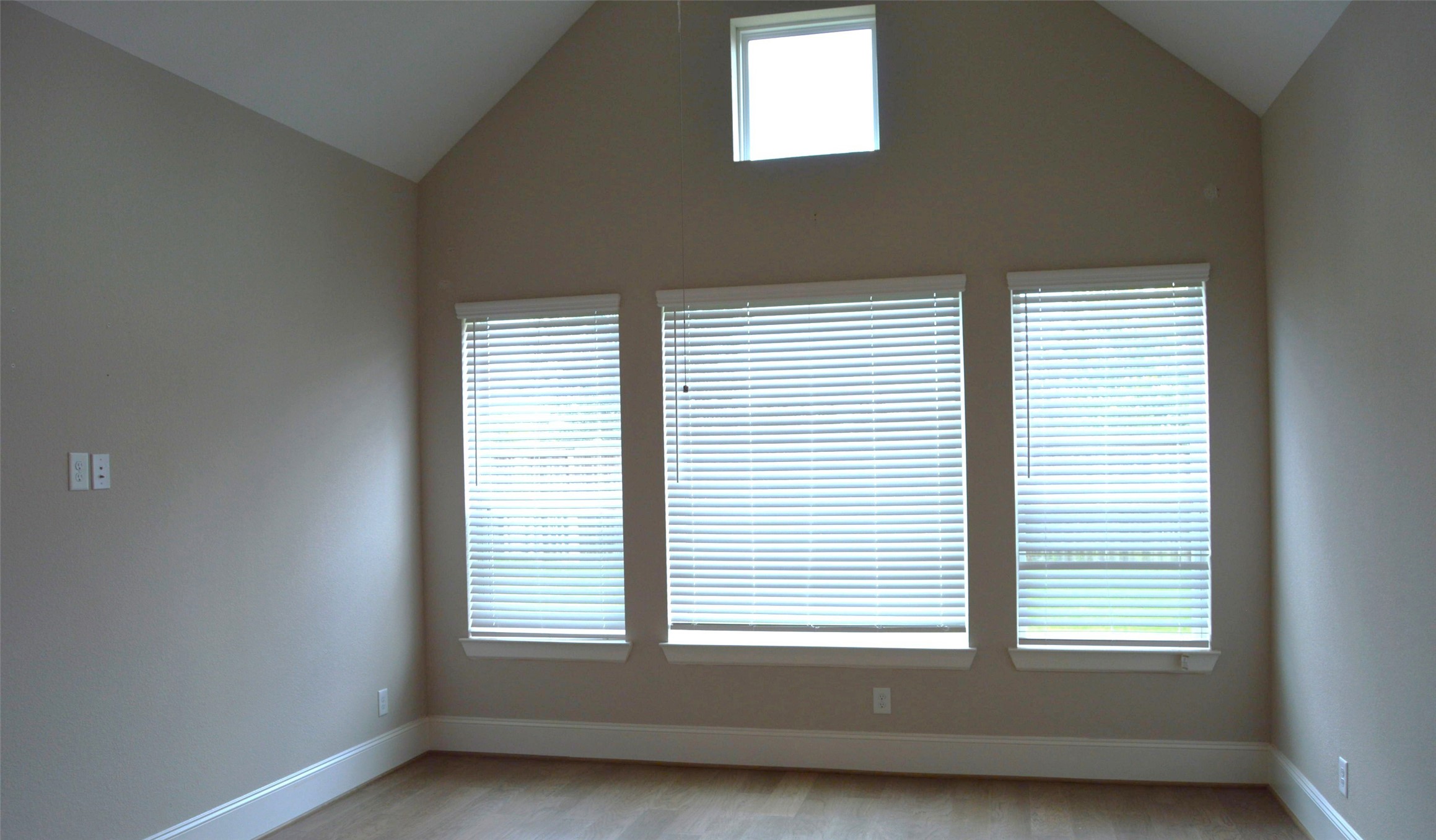 7022 San Bernard Trail Property Photo 8