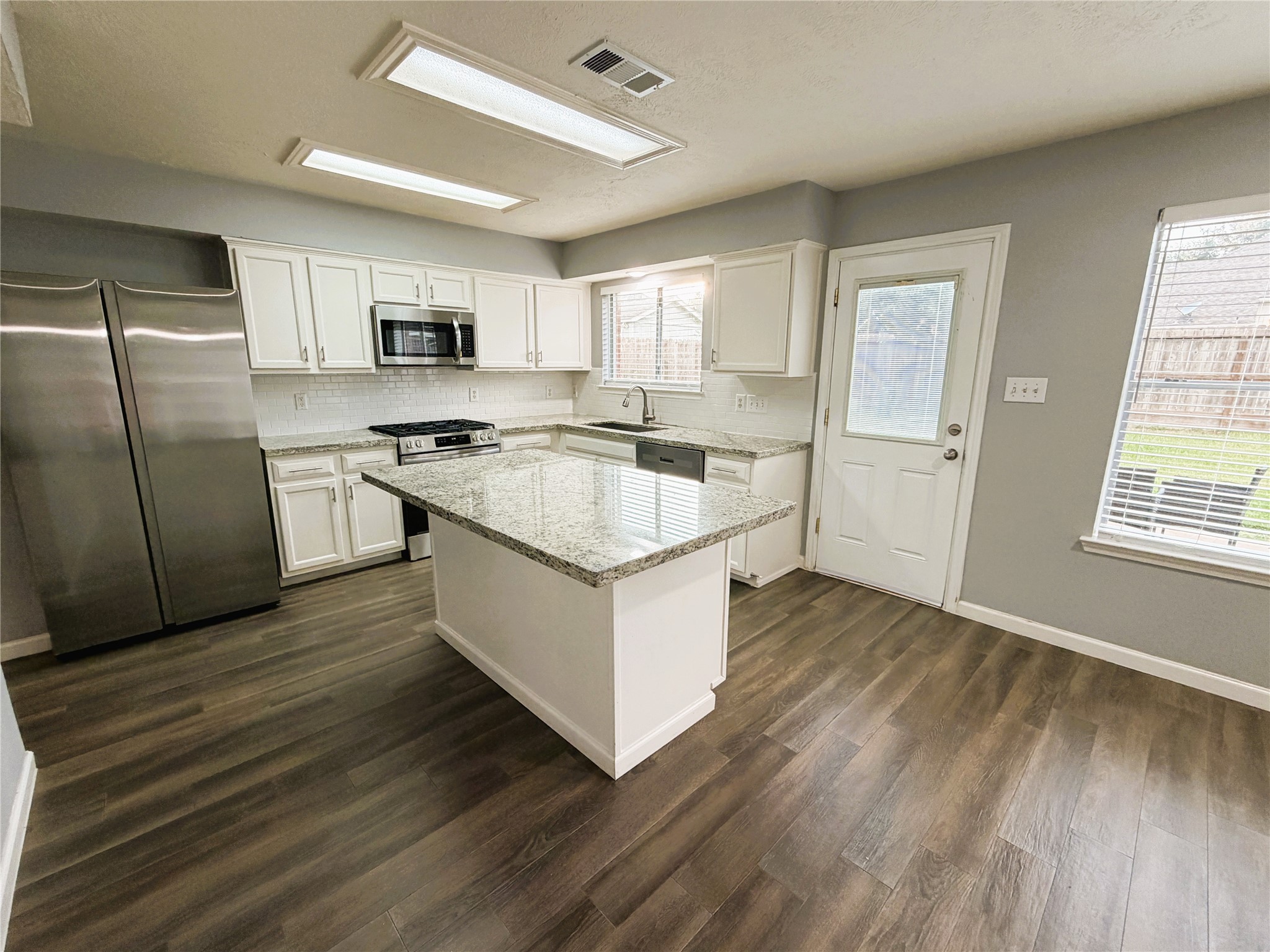 7231 Brockington Dr Drive Property Photo 8