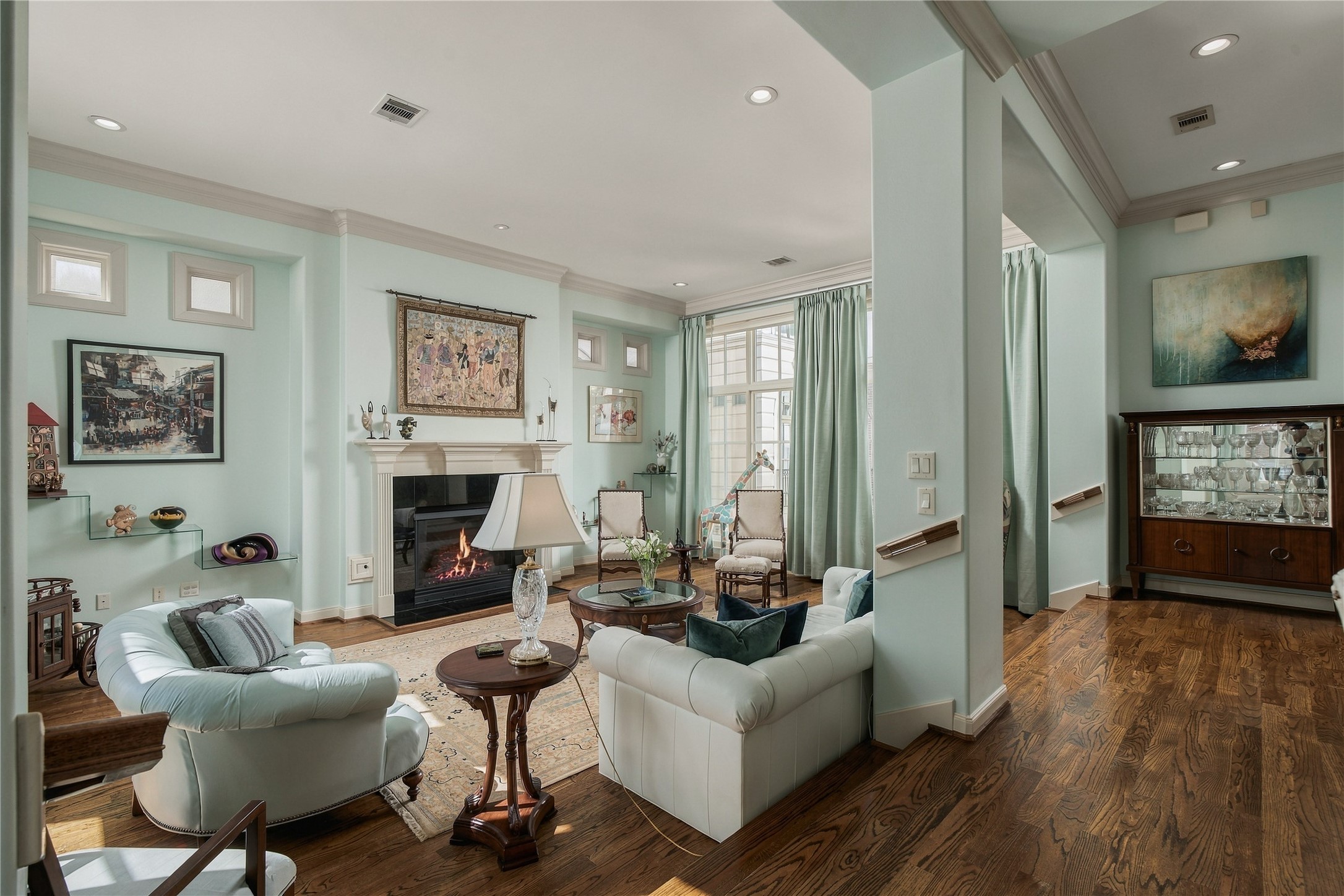 523 Lovett Boulevard Property Photo 12