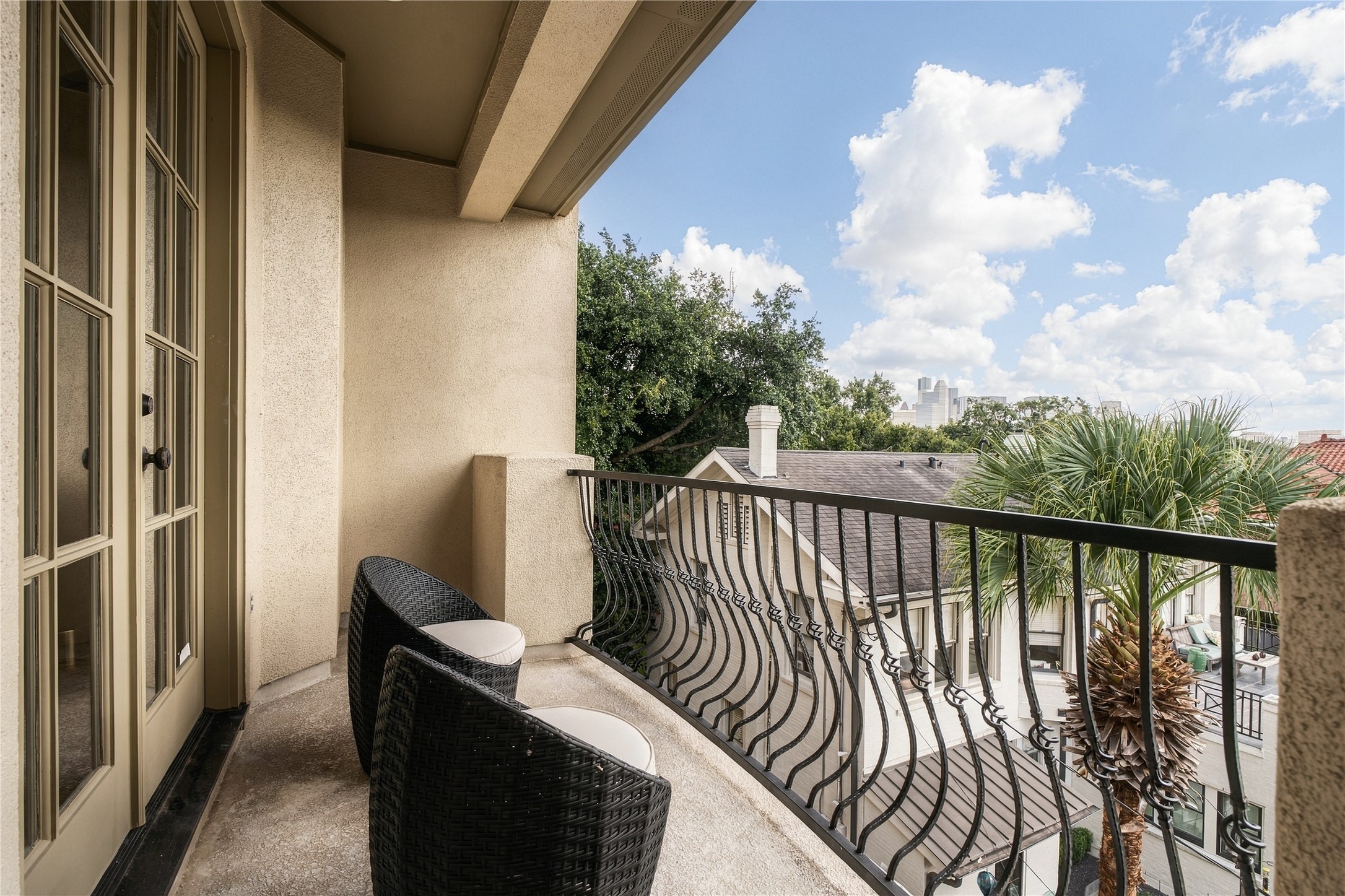 523 Lovett Boulevard Property Photo 33