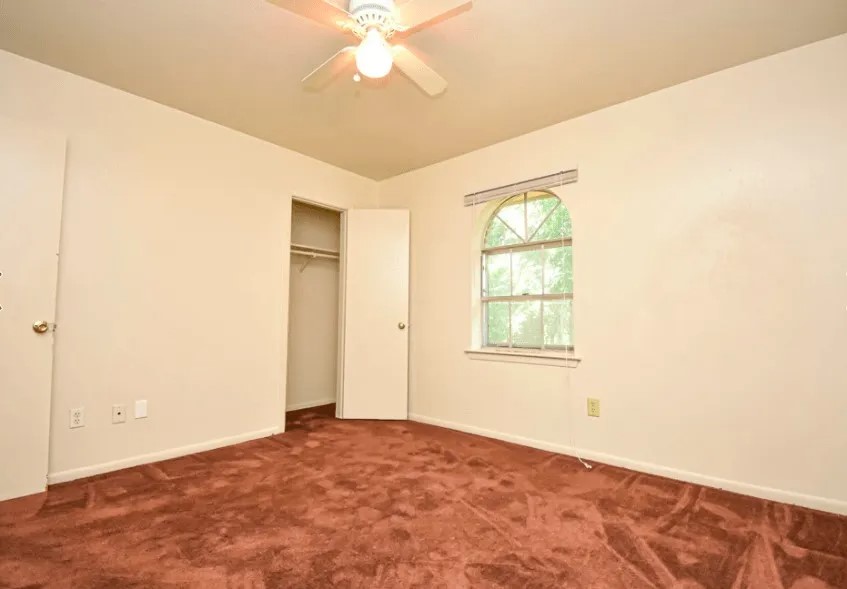 20598 Pine Island Rd Property Photo 8