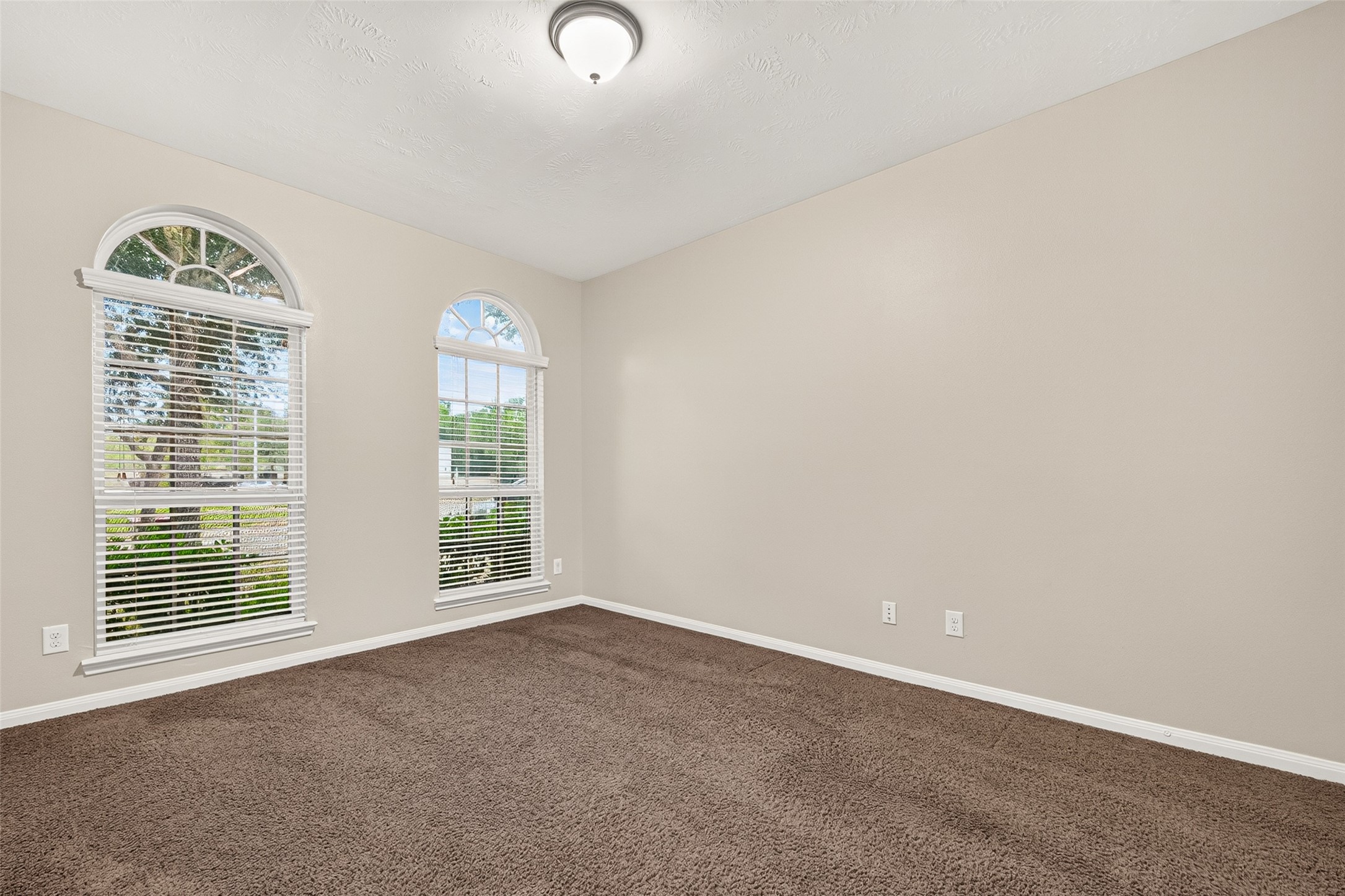 3503 Trail Bend Property Photo 5