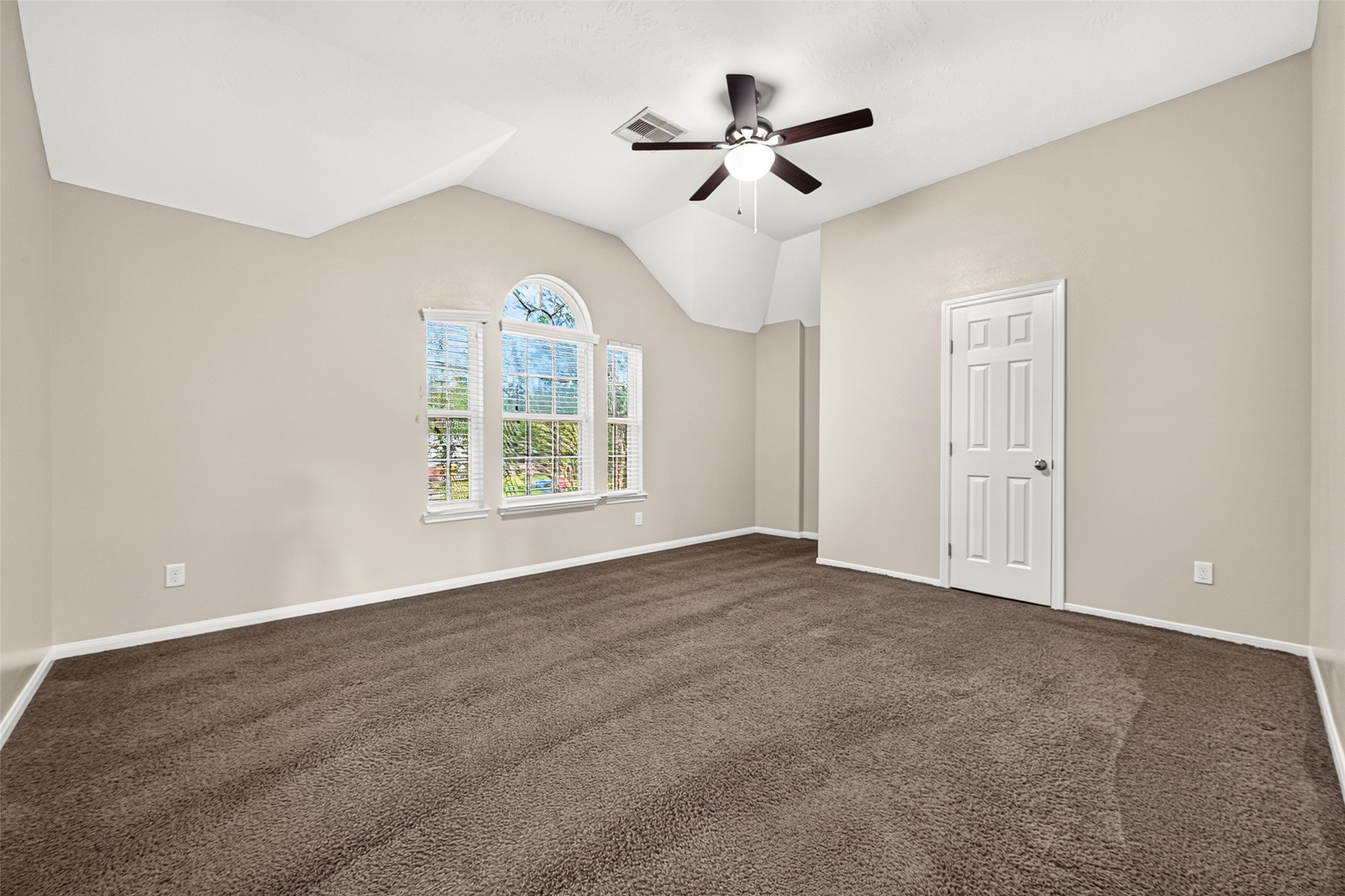 3503 Trail Bend Property Photo 37