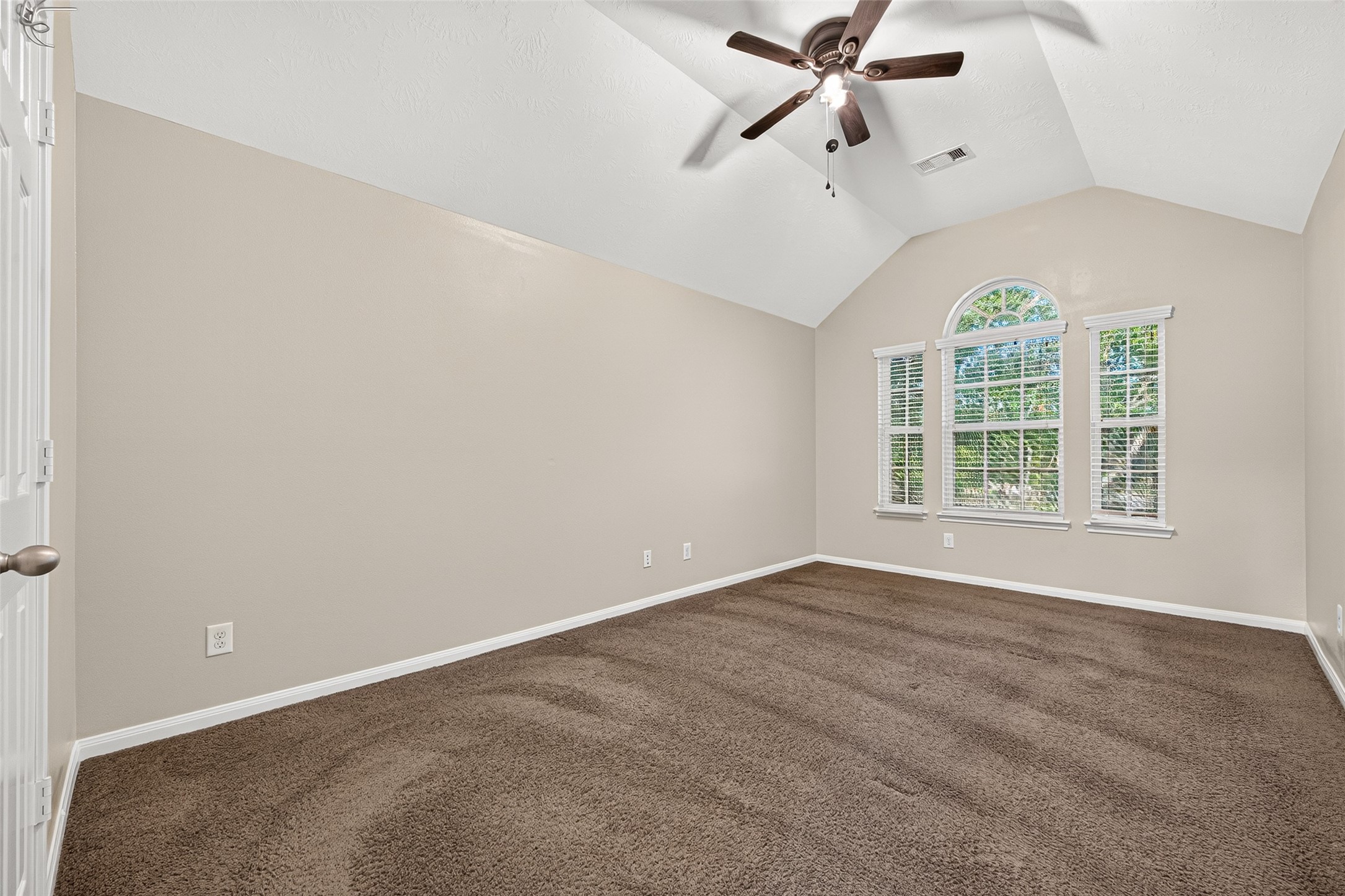 3503 Trail Bend Property Photo 38