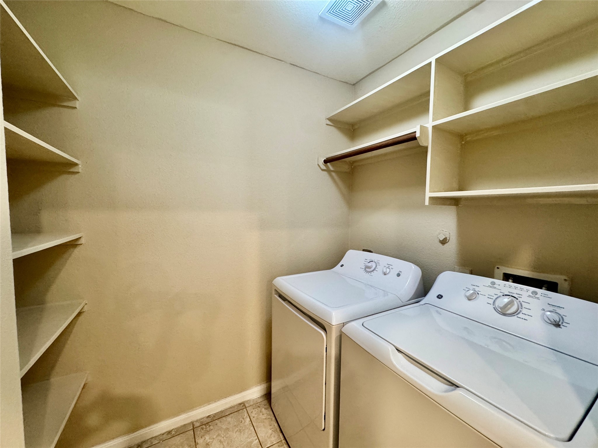 2303 Corry Crest Circle Property Photo 24