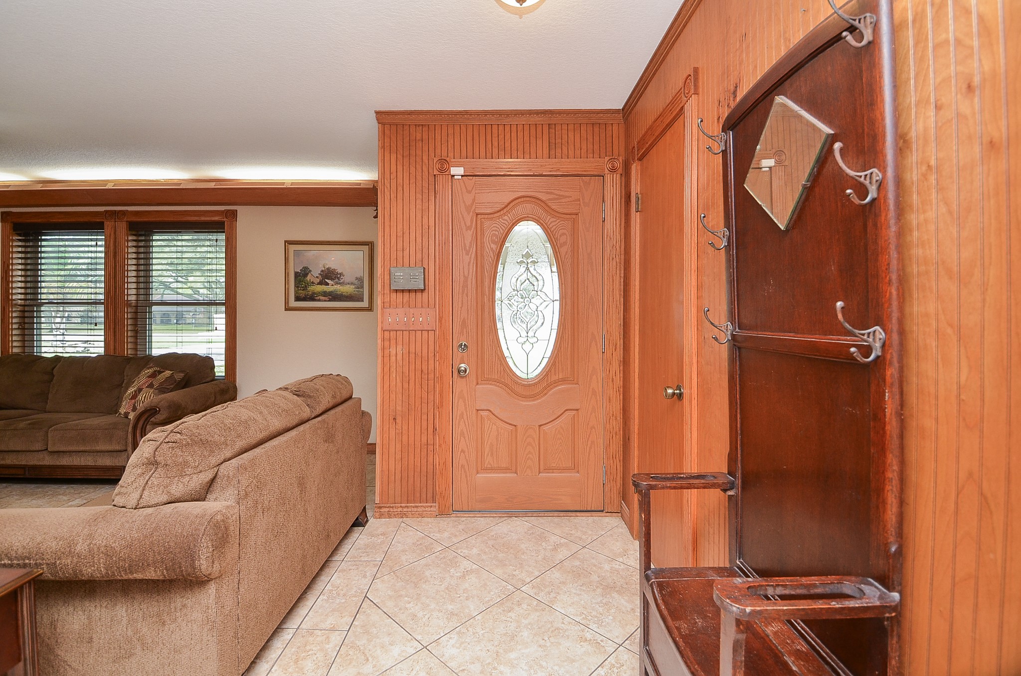 419 Western Acres Drive Property Photo 5