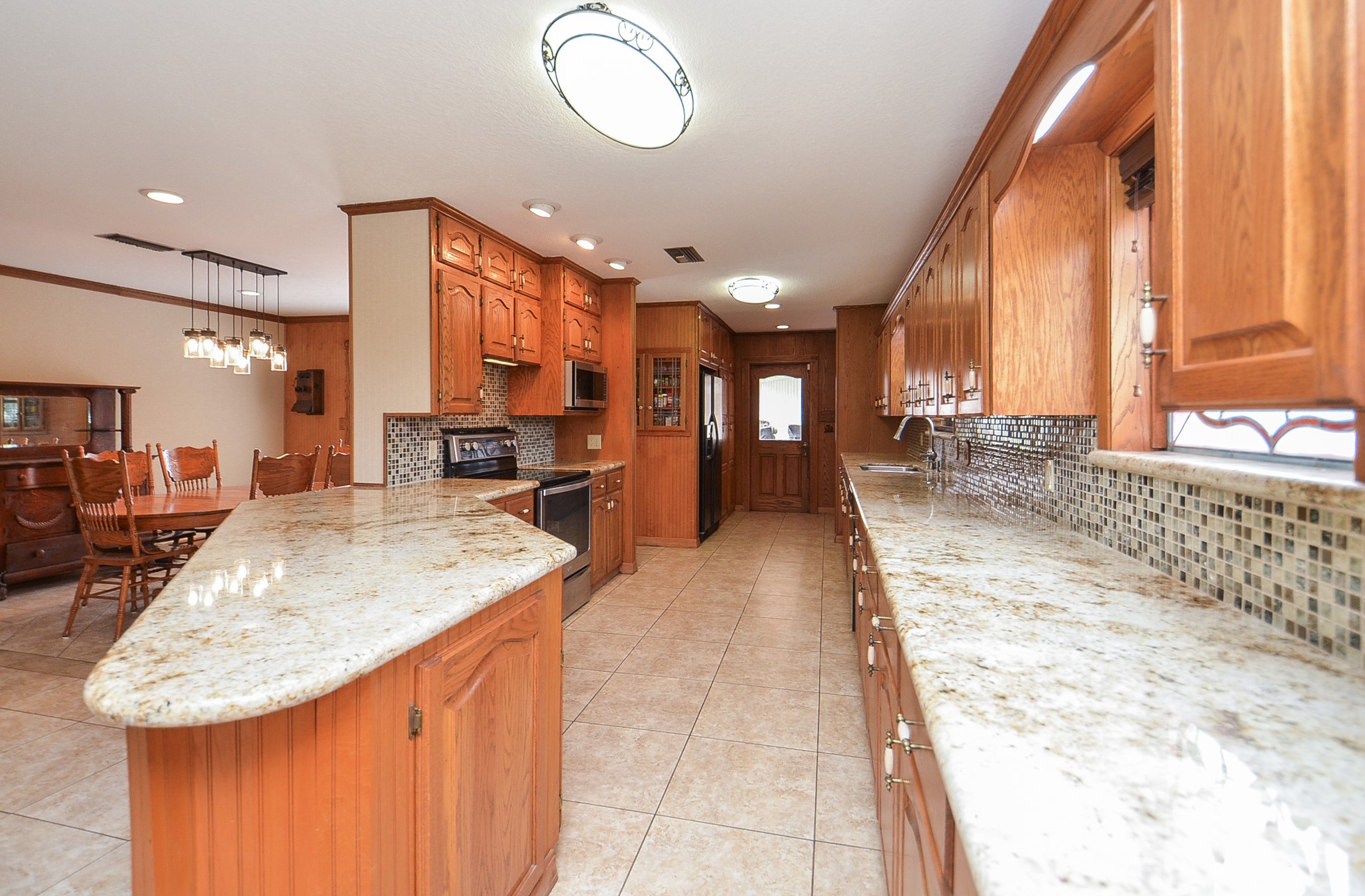 419 Western Acres Drive Property Photo 19