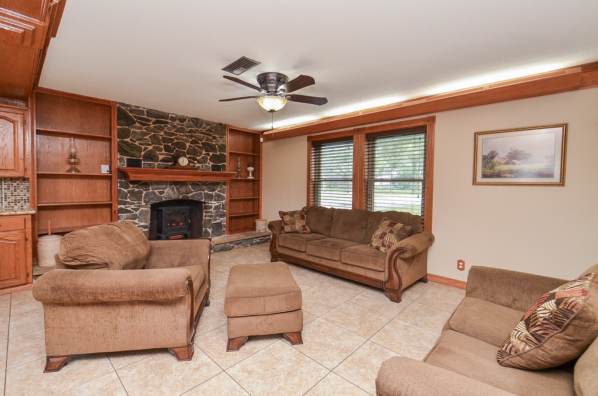 419 Western Acres Drive Property Photo 22