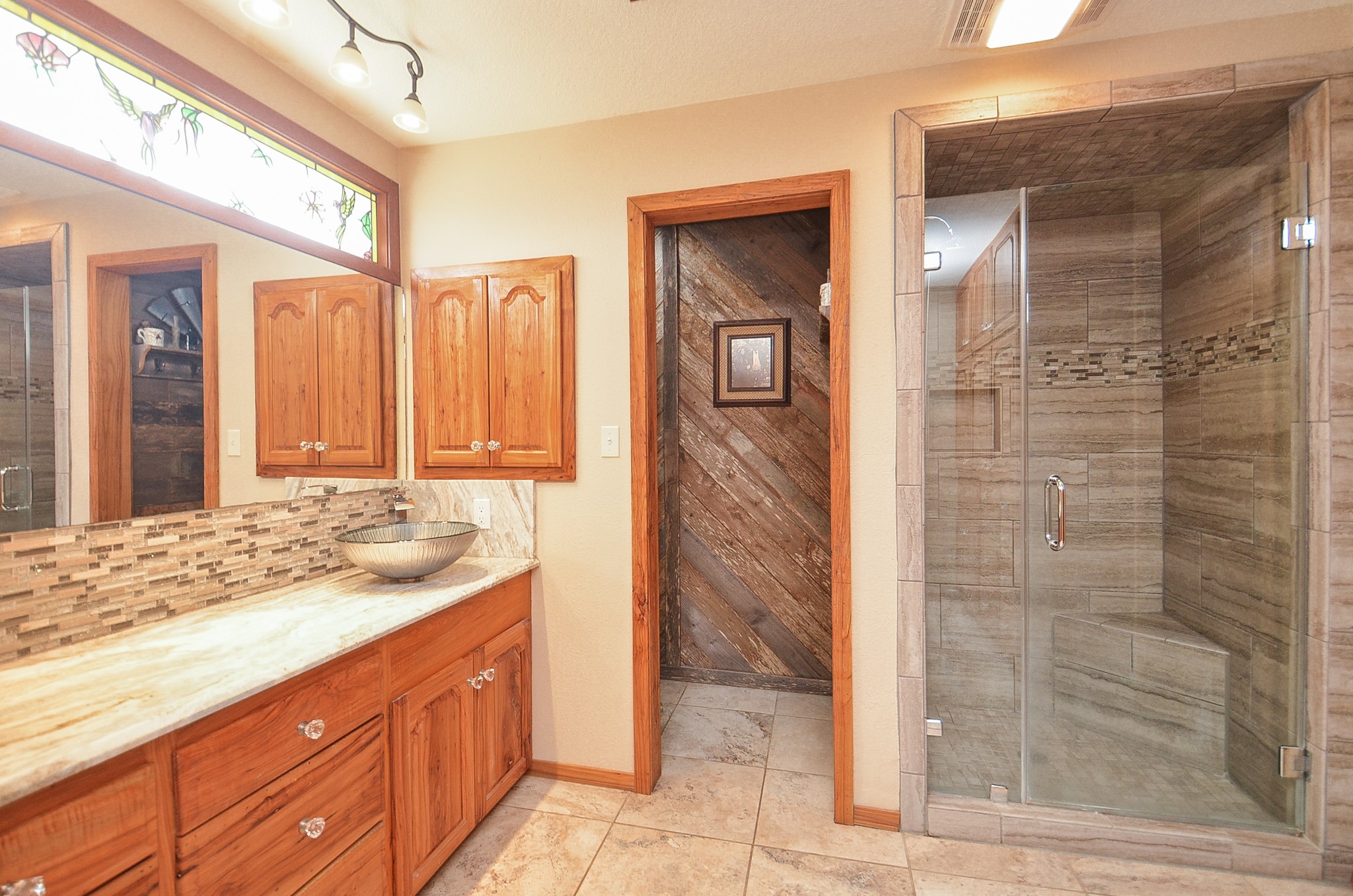 419 Western Acres Drive Property Photo 31