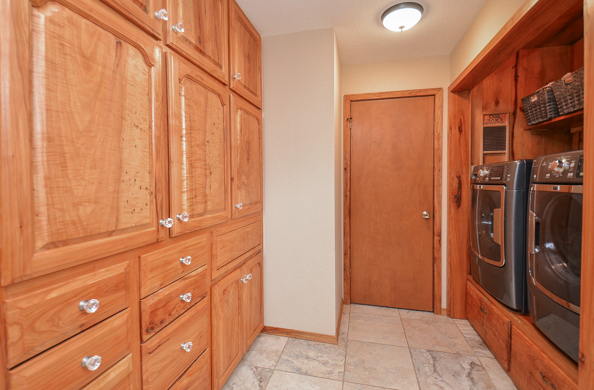 419 Western Acres Drive Property Photo 35