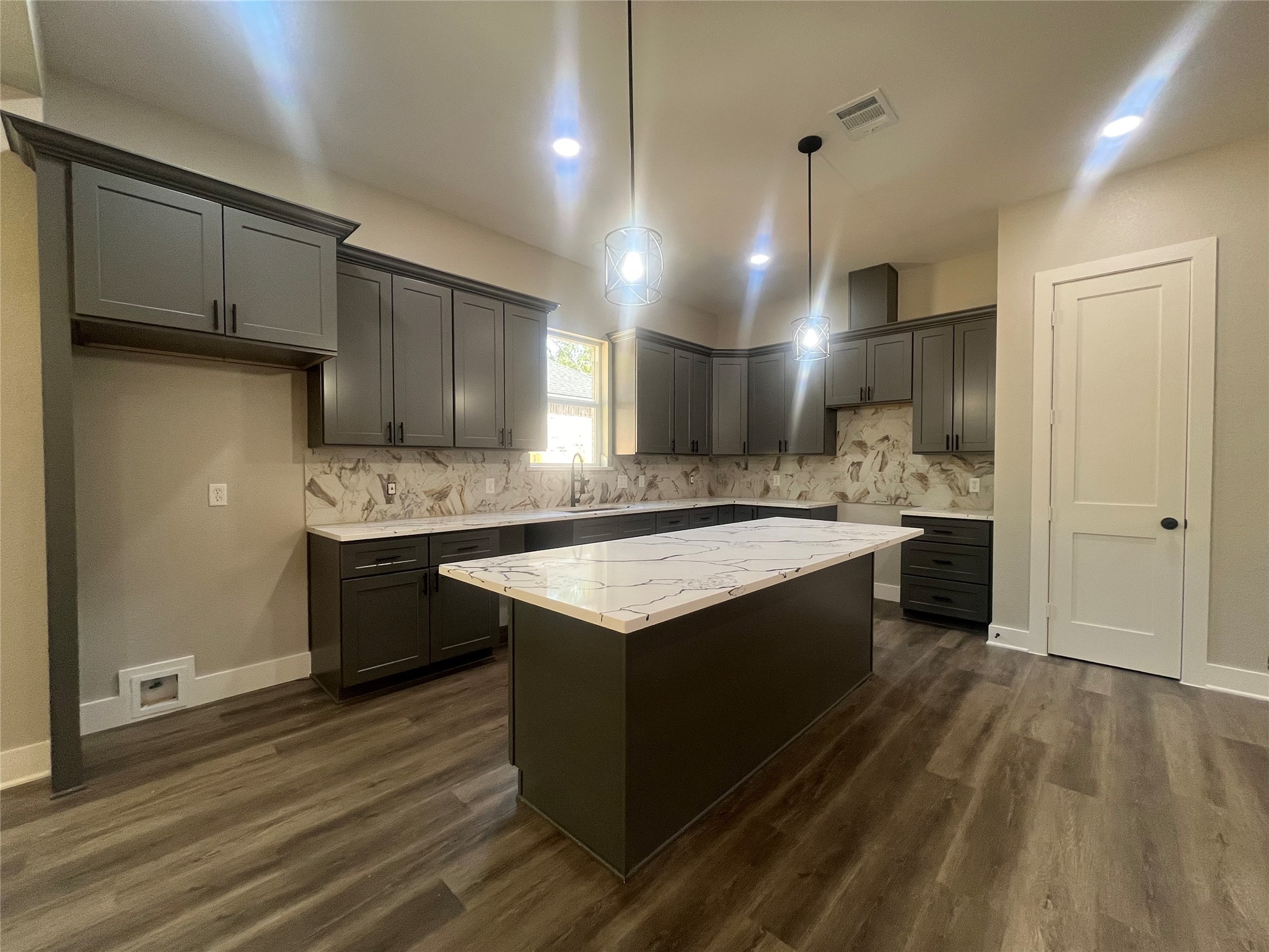 28807 Champion Oaks Dr Property Photo 5