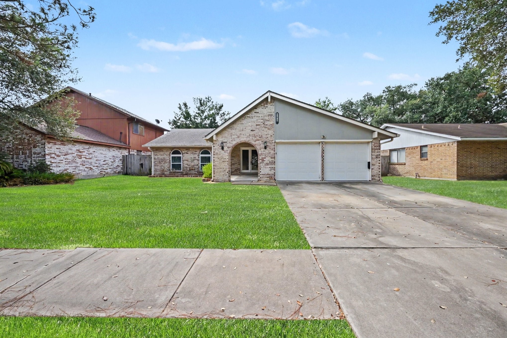 21619 Cimarron Parkway Property Photo 2