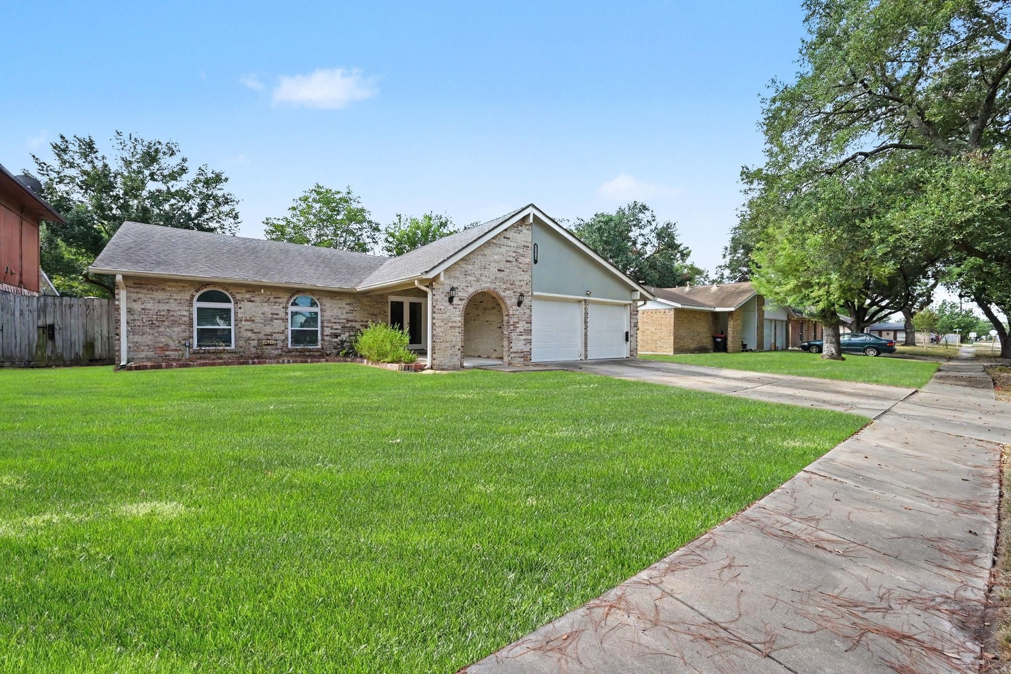 21619 Cimarron Parkway Property Photo 3