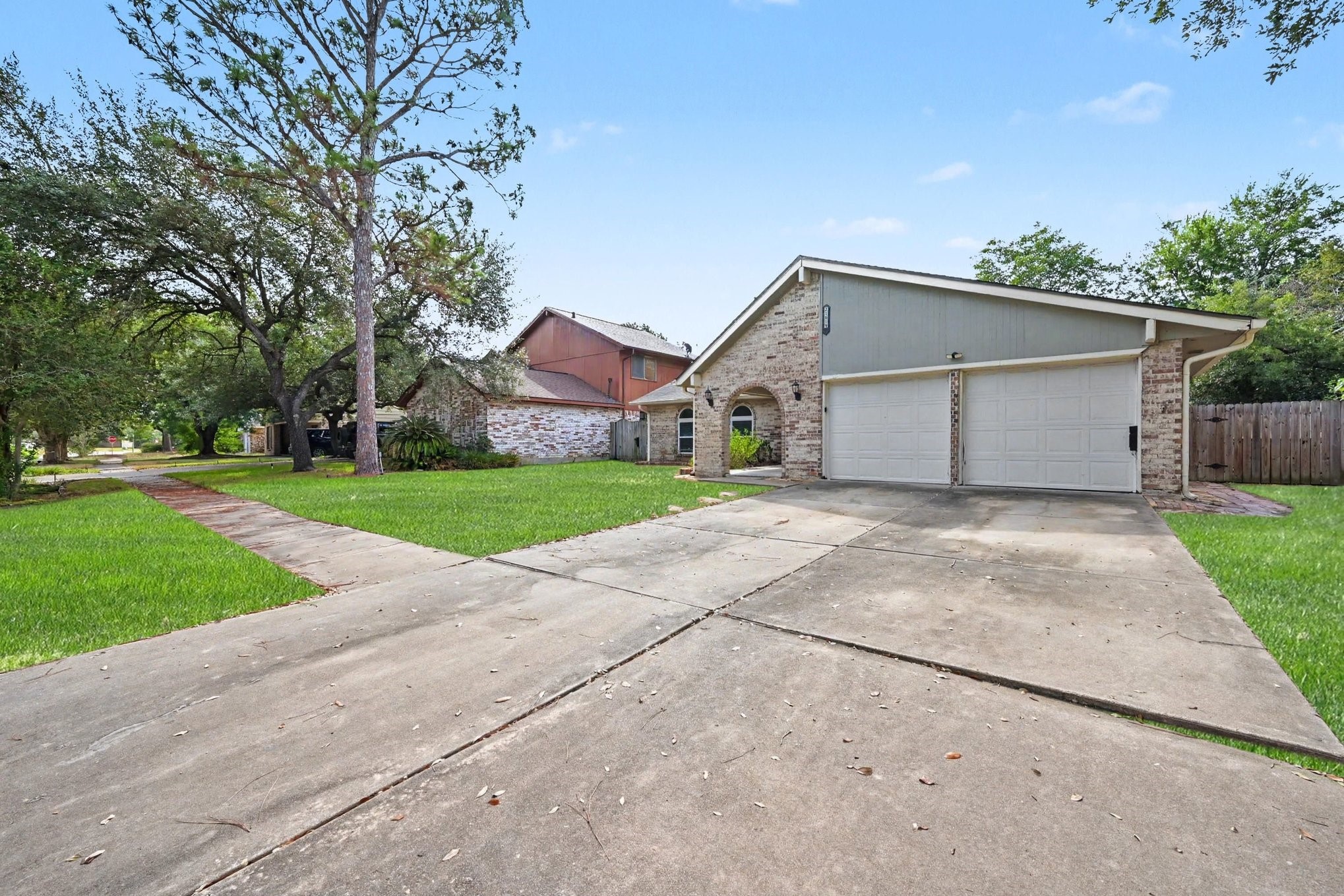 21619 Cimarron Parkway Property Photo 4
