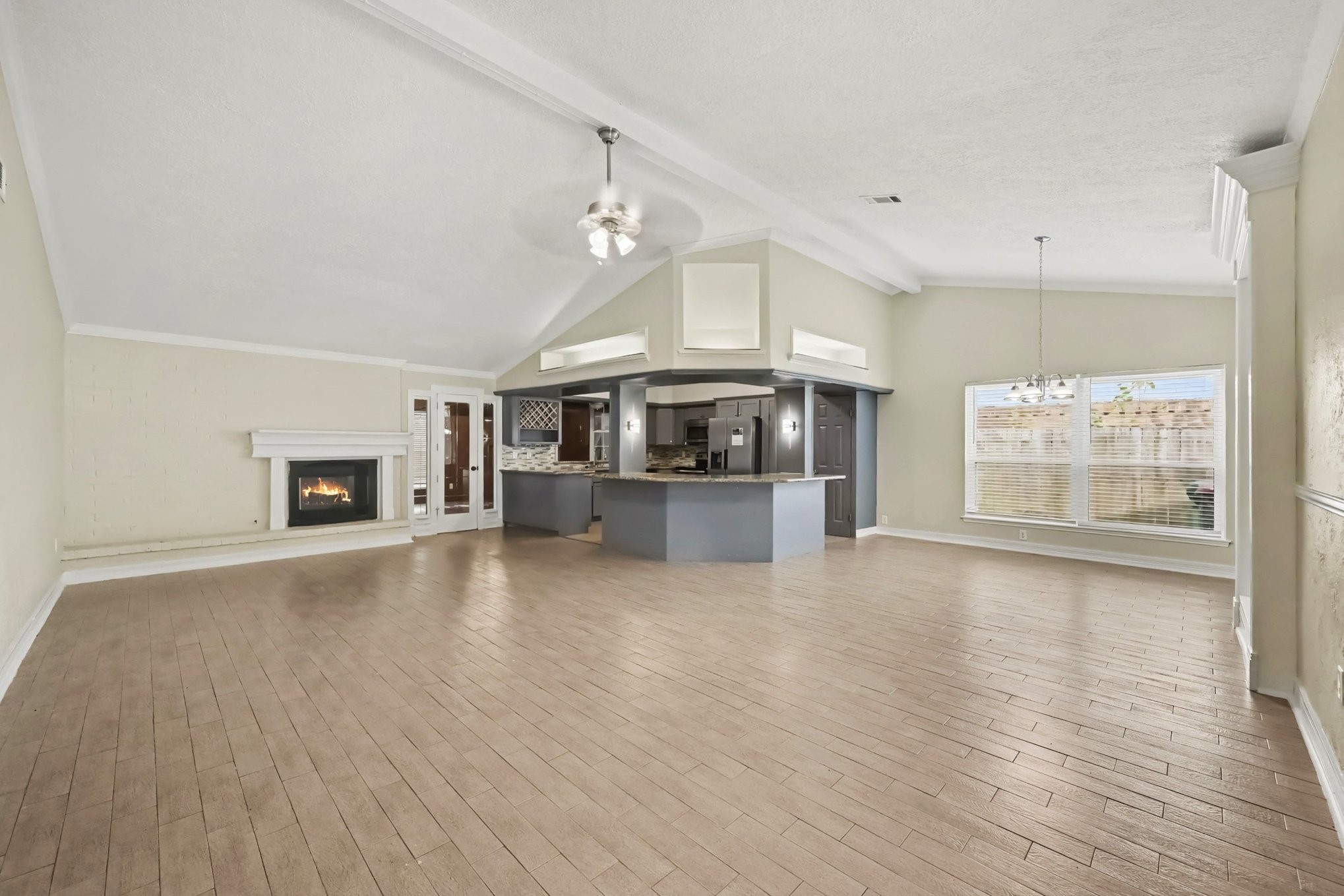 21619 Cimarron Parkway Property Photo 6