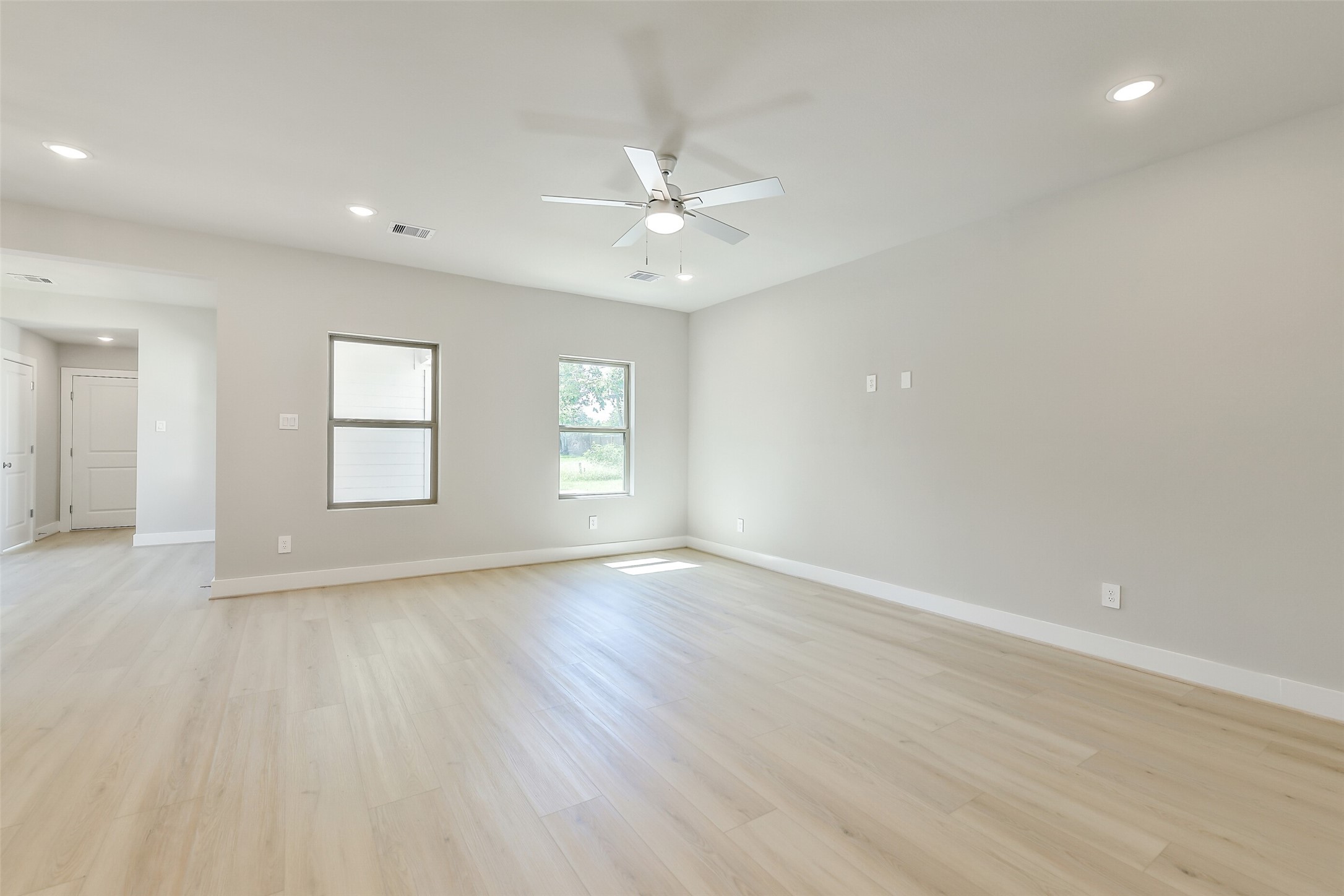 2845 14th Street Property Photo 6