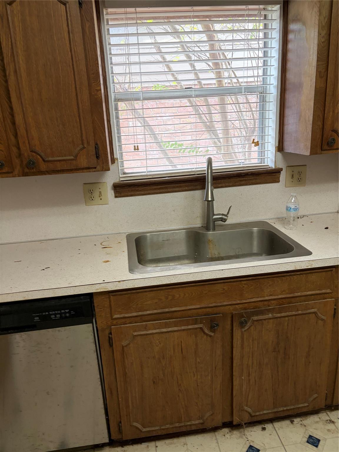 2415 Tinechester Drive Property Photo 14