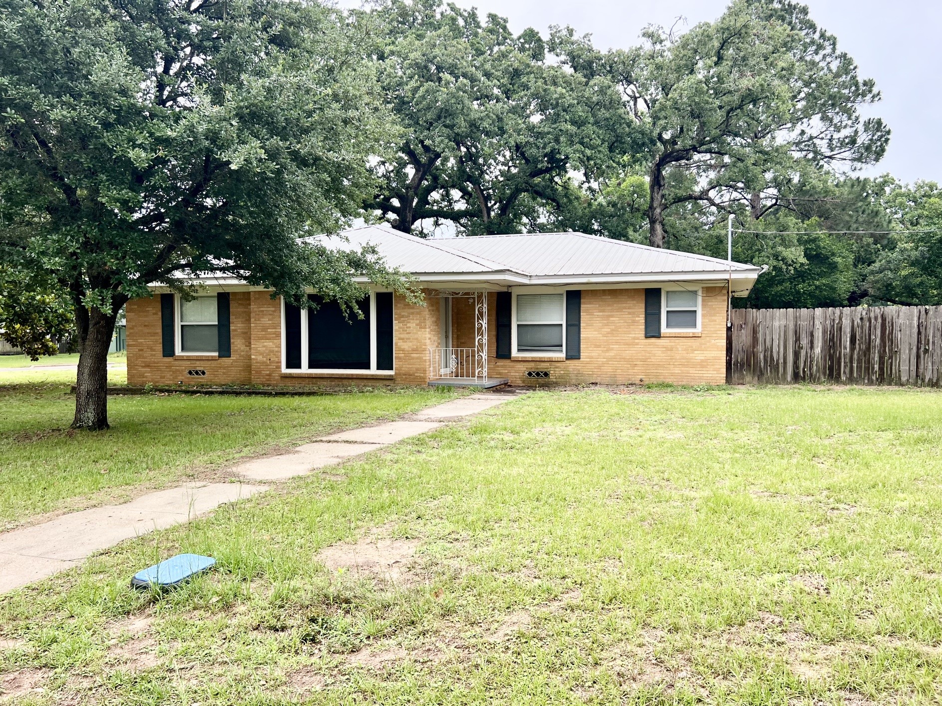 407 Myrtle Street Property Photo 1