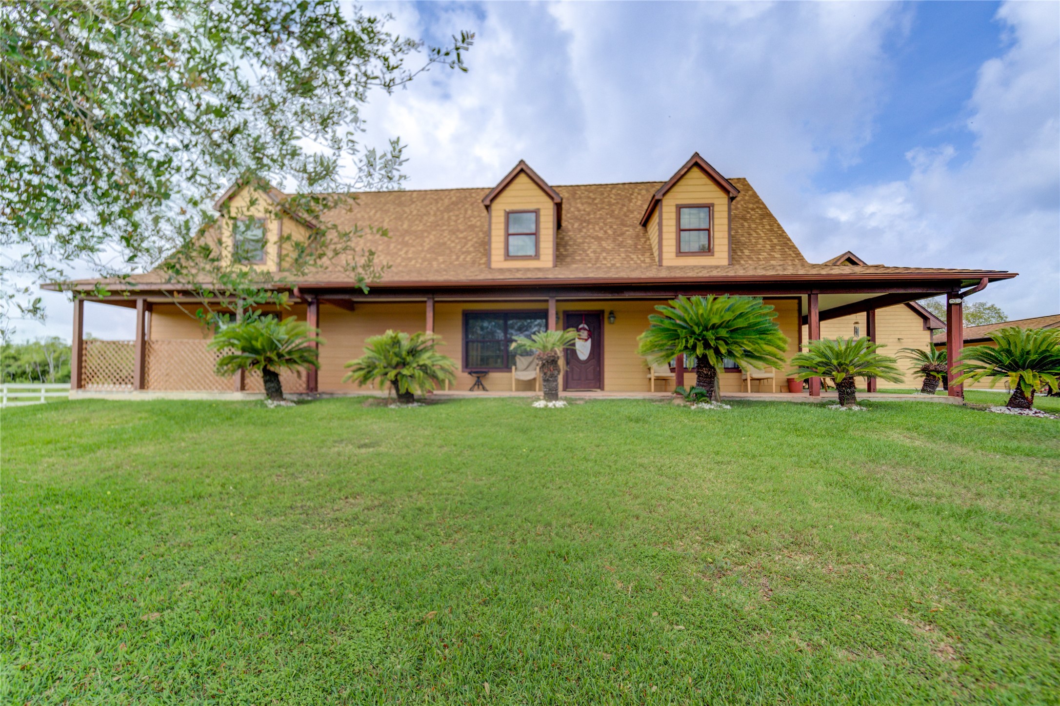 8204 S Humble Camp Road Property Photo 2