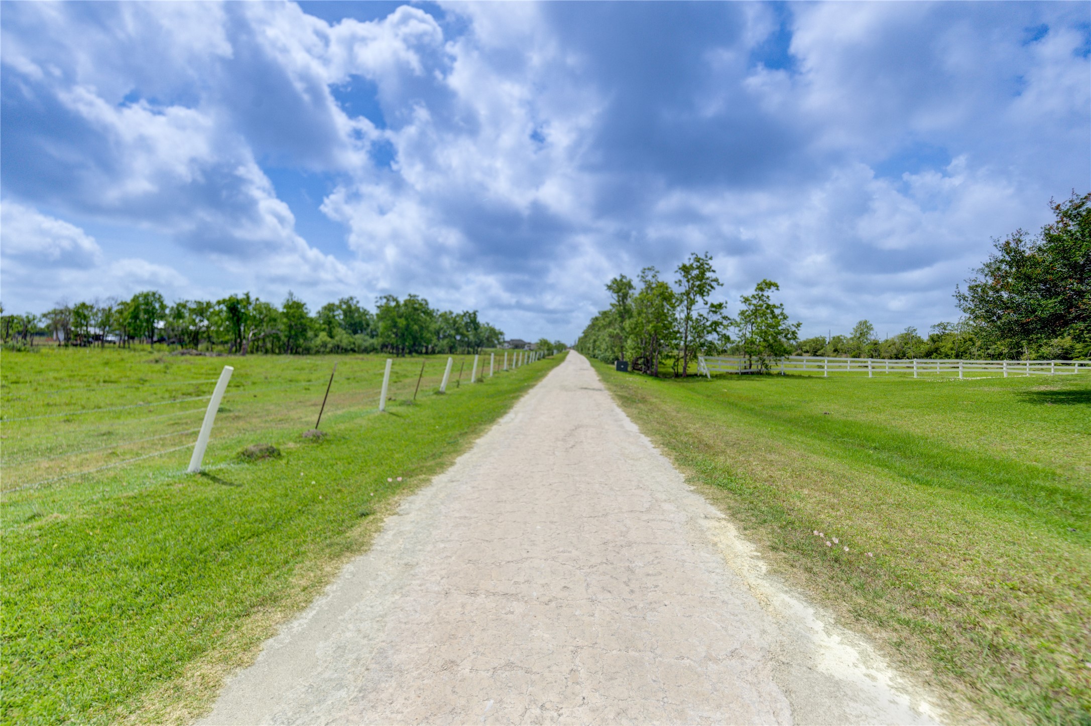8204 S Humble Camp Road Property Photo 33
